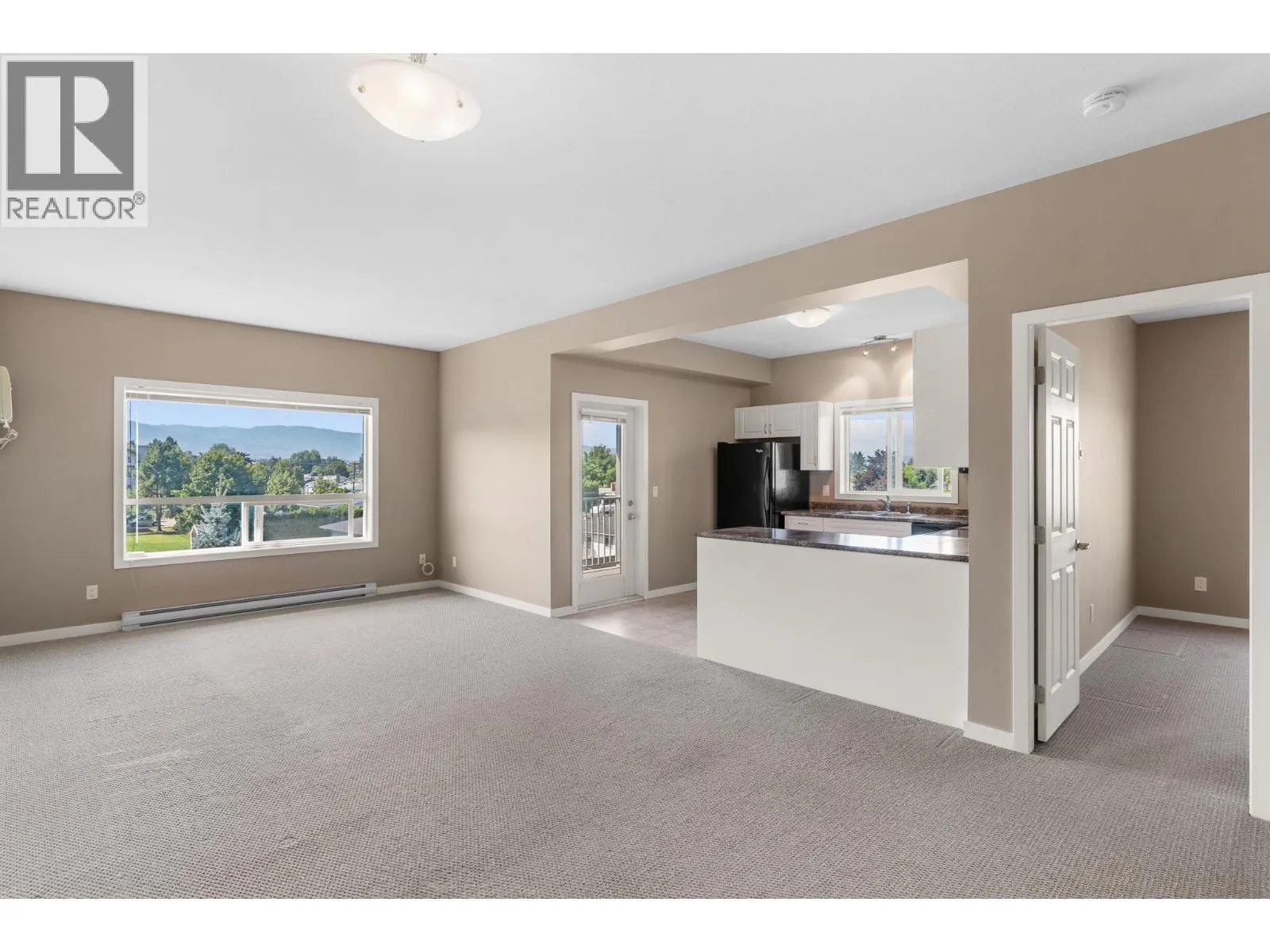 770 Rutland Road N Unit# 304