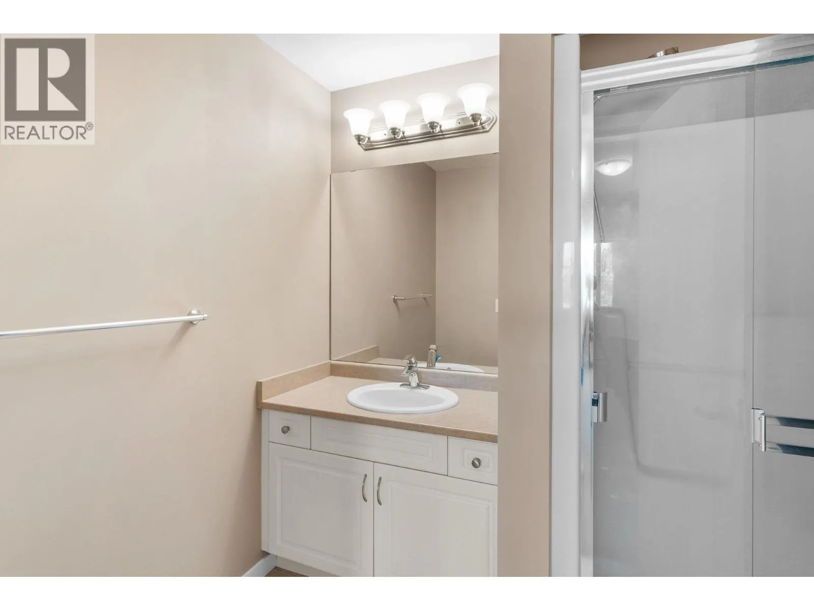 770 Rutland Road N Unit# 304