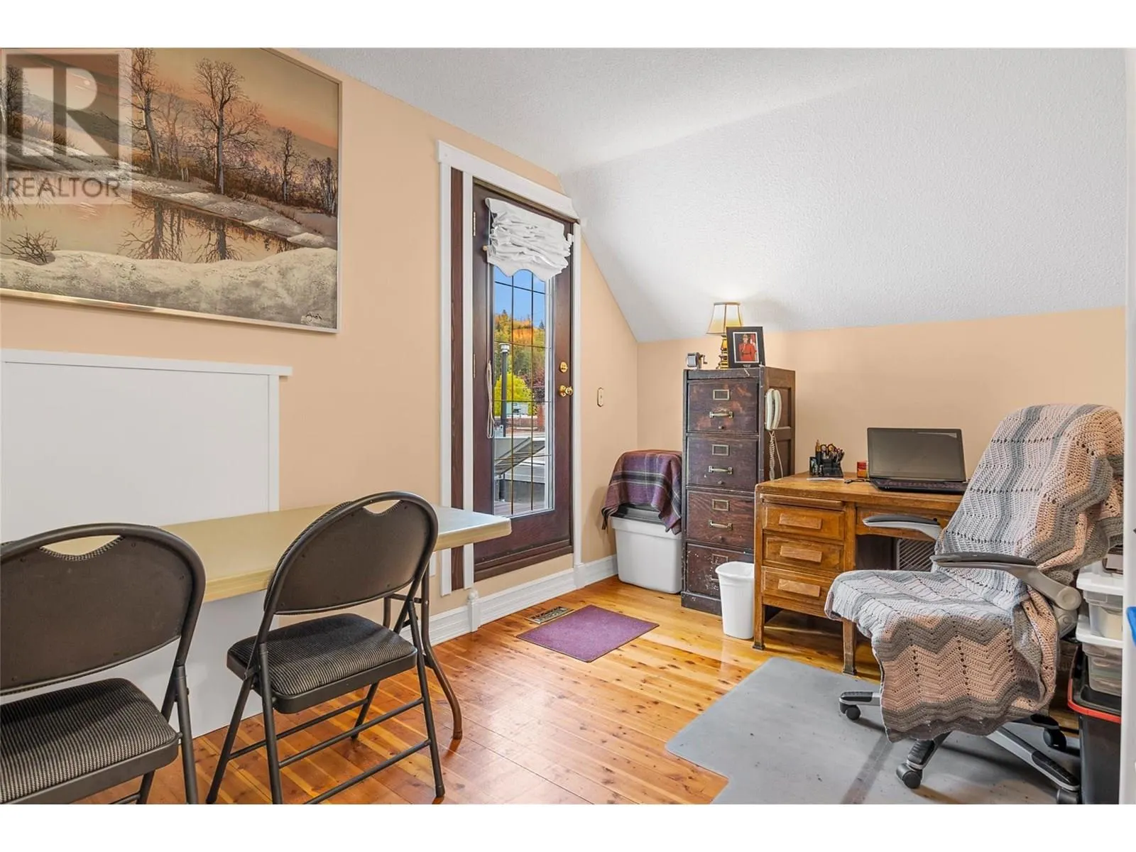 302 First Street W