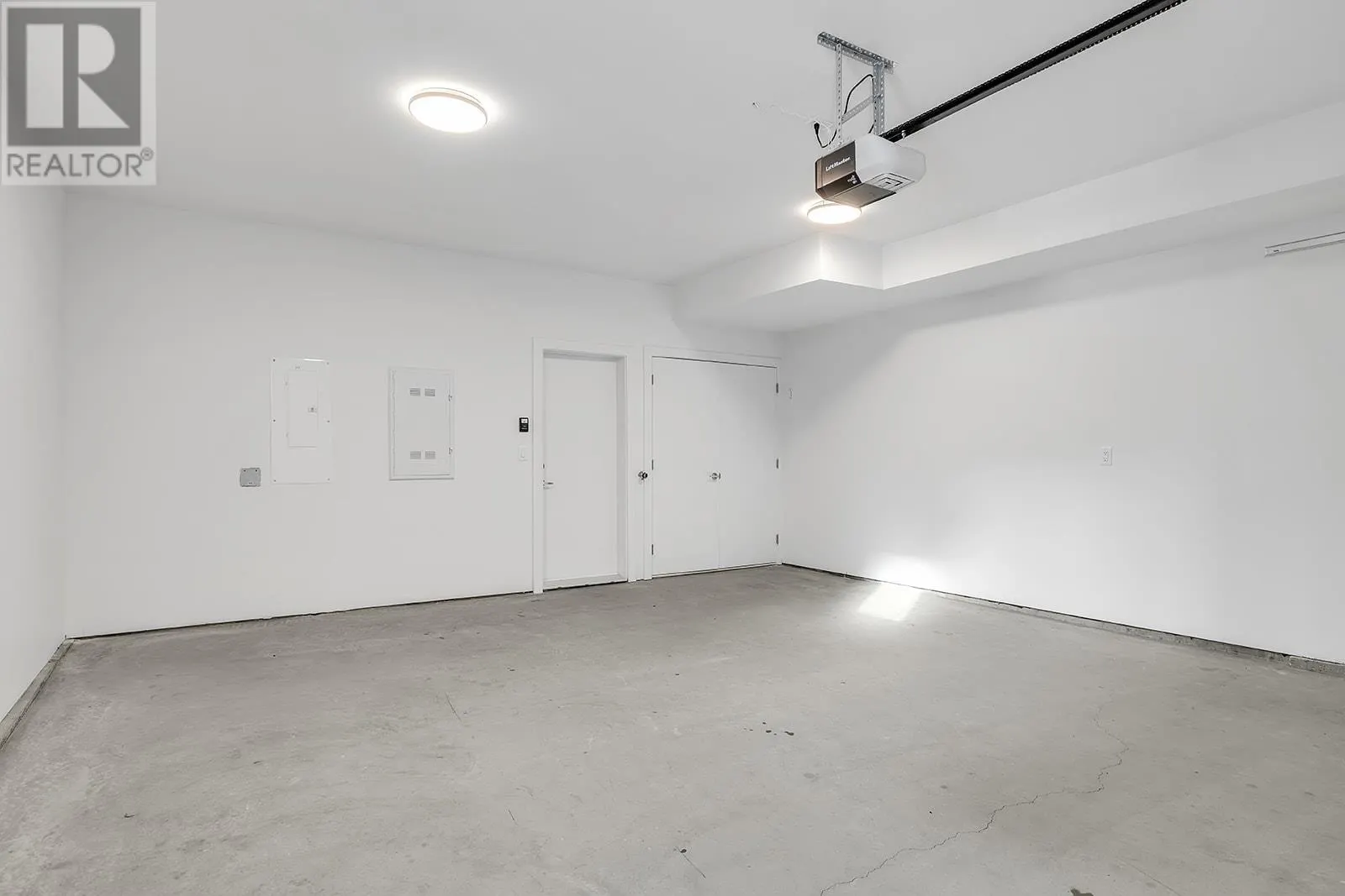5300 Main Street Unit# 106