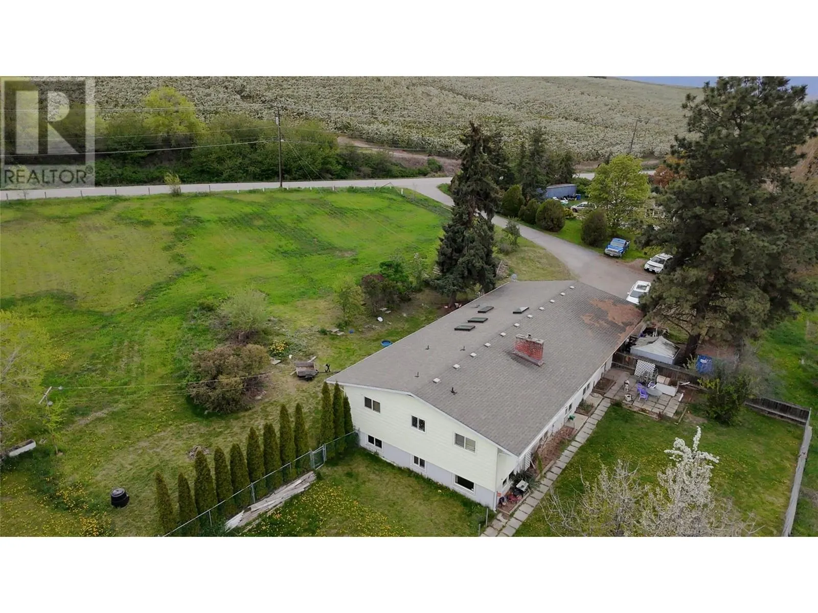 6594 Pleasant Valley Road