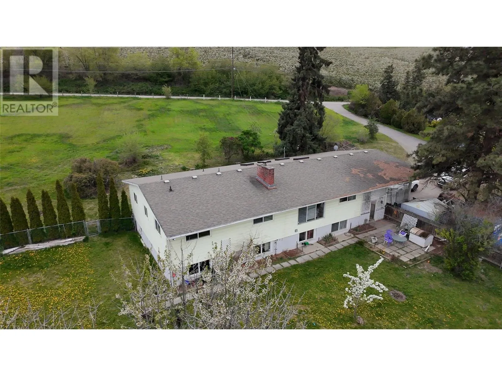 6594 Pleasant Valley Road