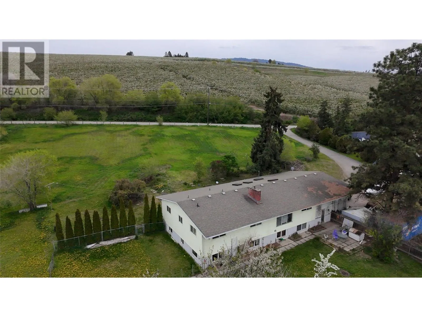6594 Pleasant Valley Road