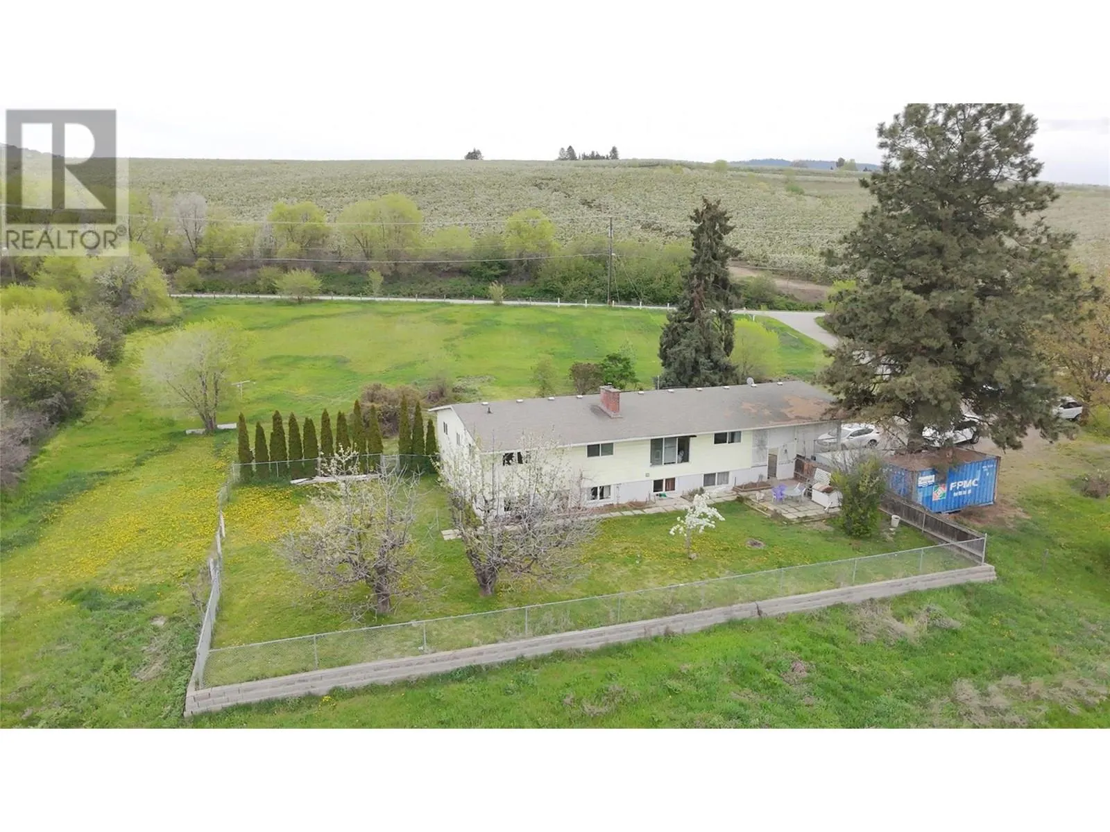 6594 Pleasant Valley Road