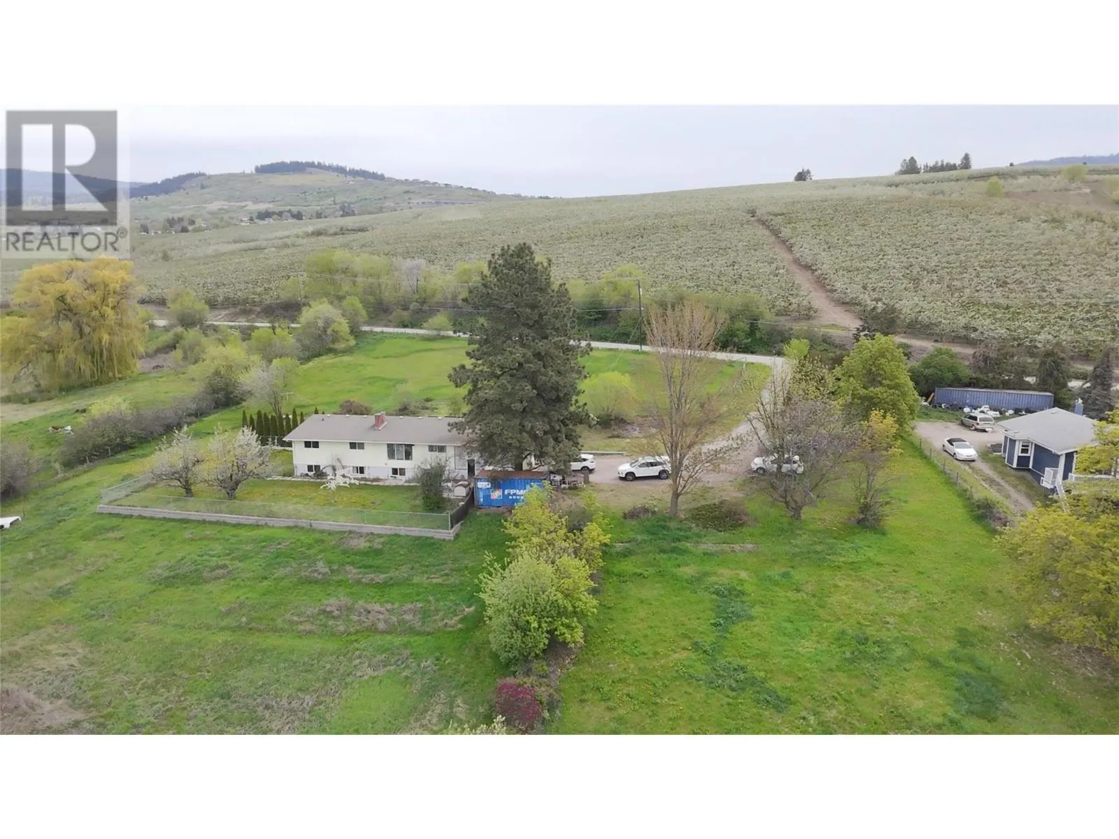 6594 Pleasant Valley Road