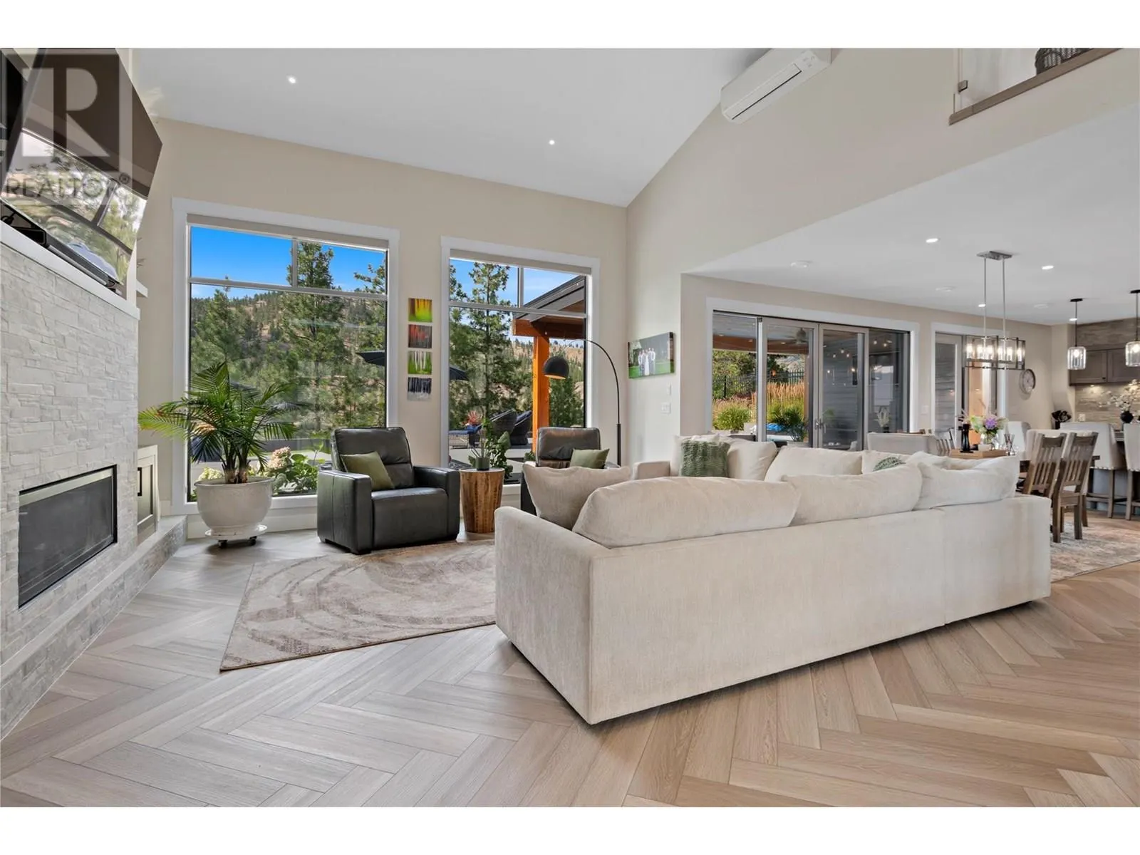1009 ANTLER Drive