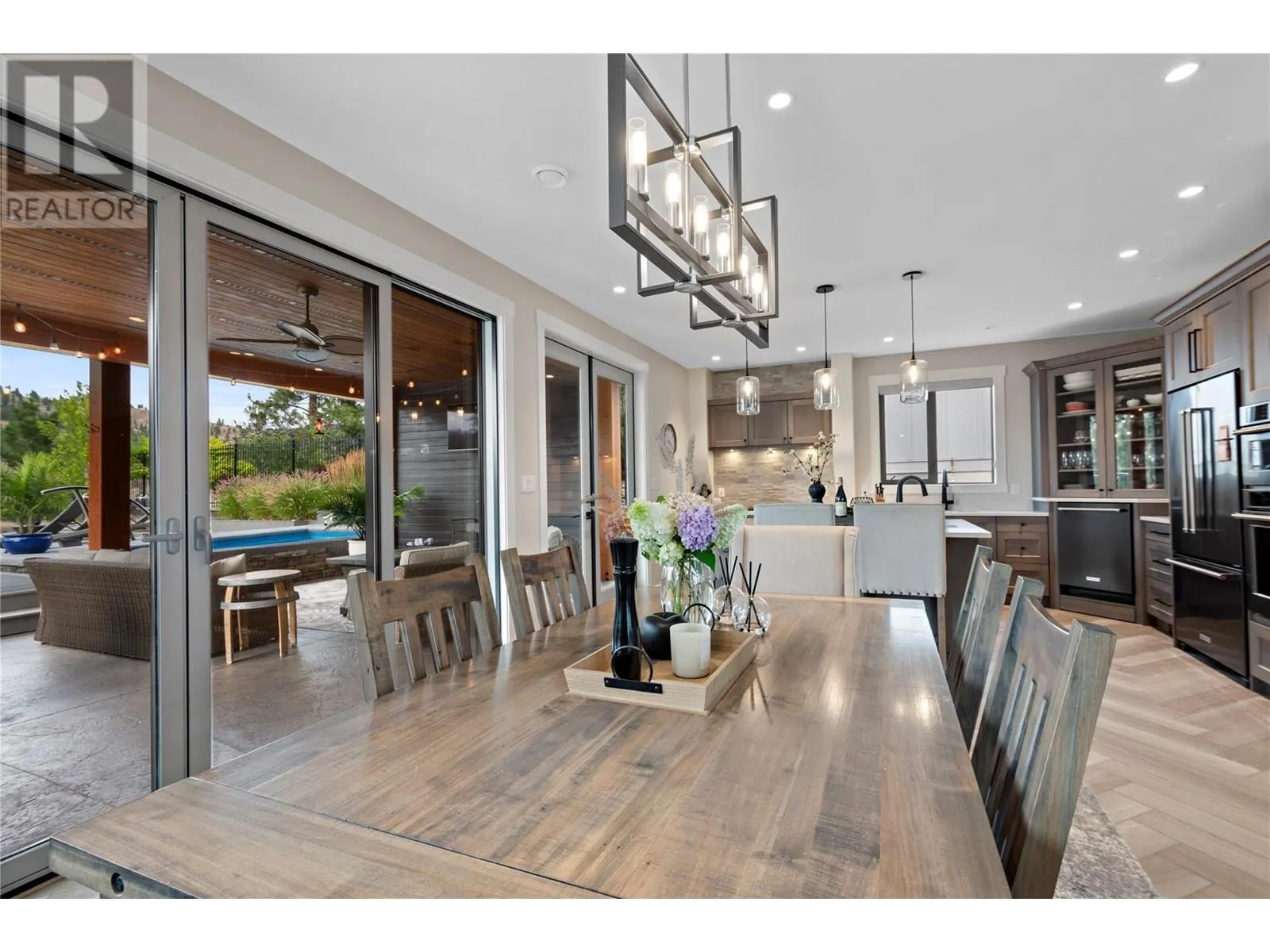1009 ANTLER Drive
