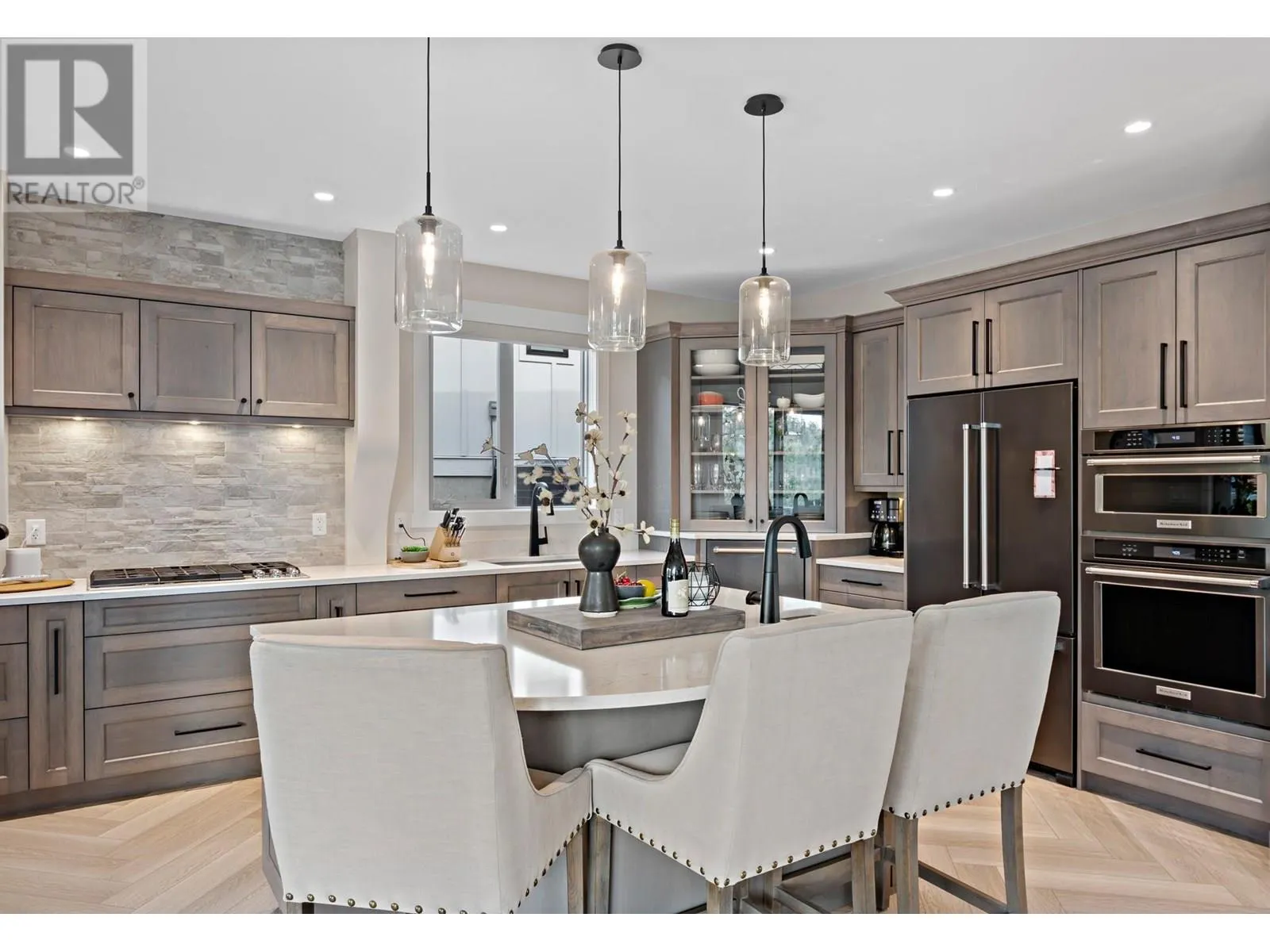 1009 ANTLER Drive