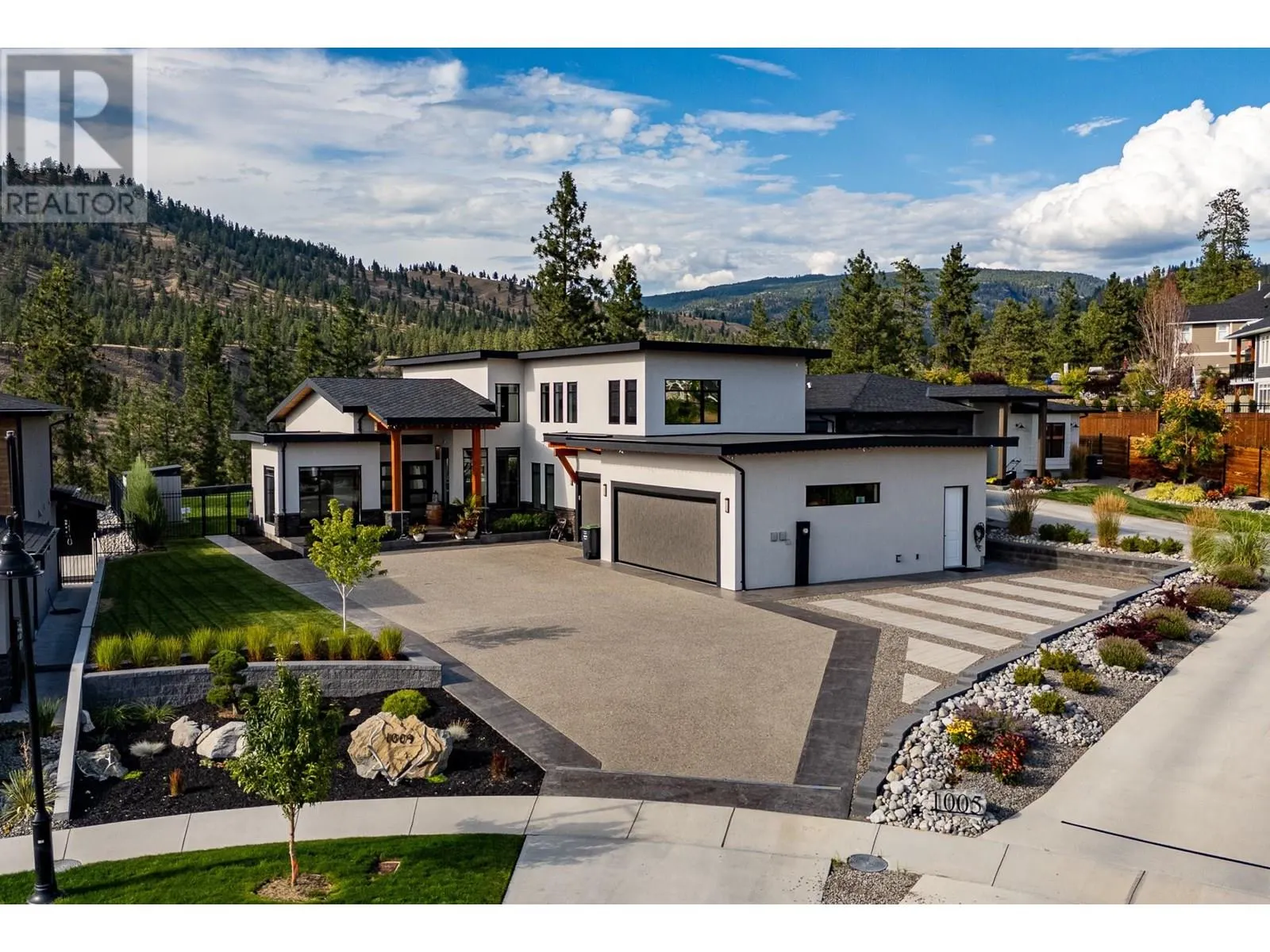 1009 ANTLER Drive