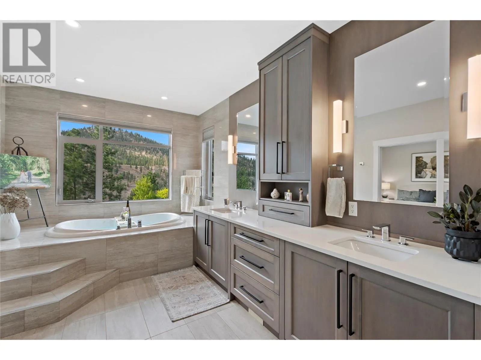 1009 ANTLER Drive