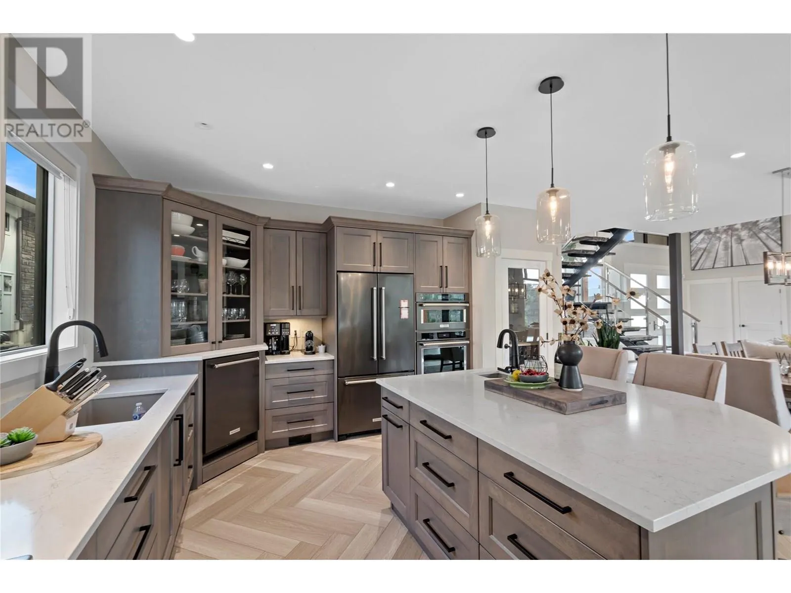 1009 ANTLER Drive