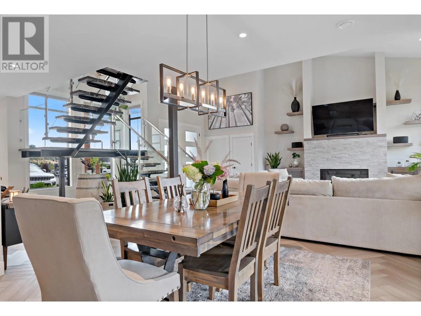 1009 ANTLER Drive