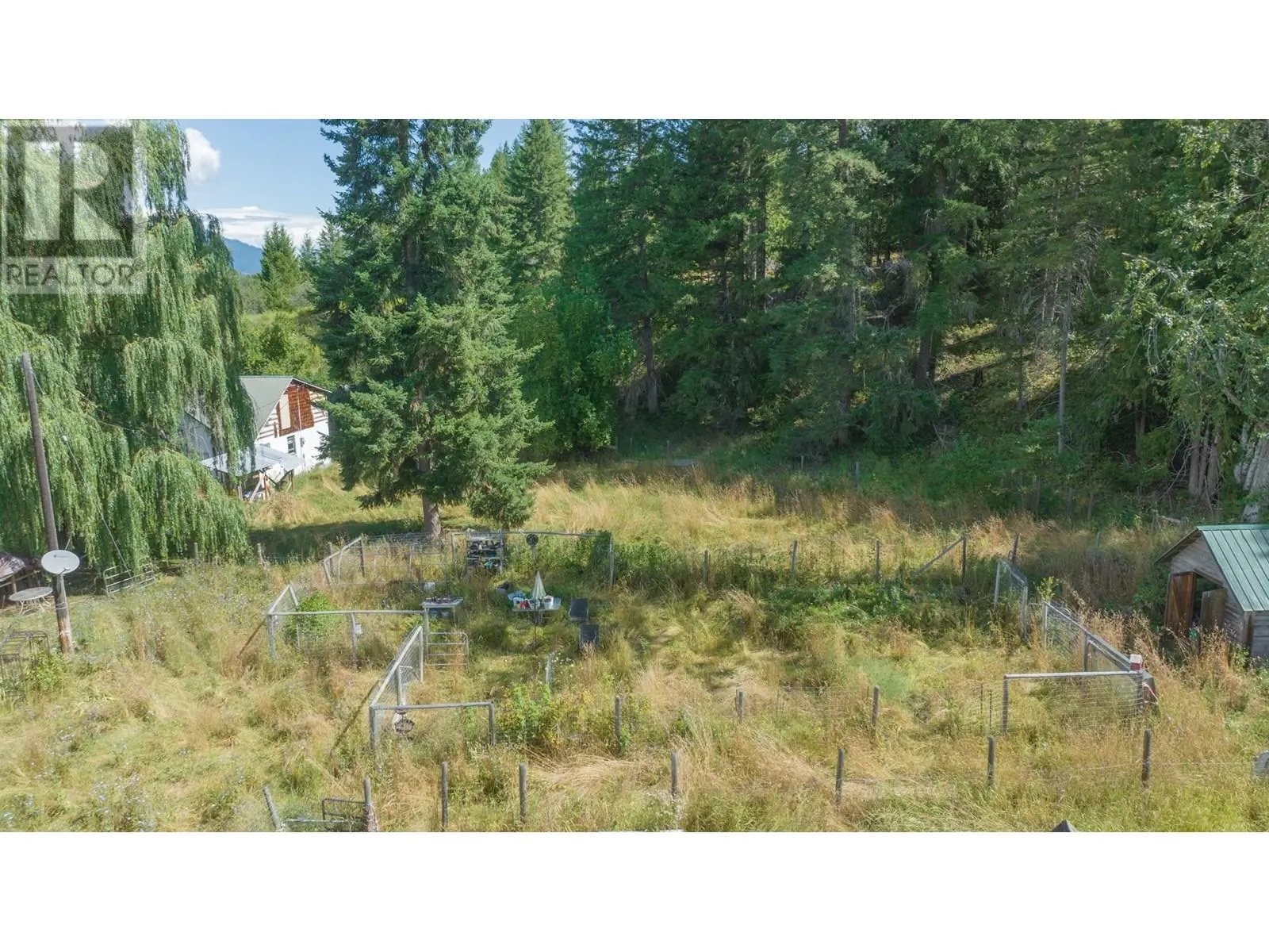 2405 Mabel Lake Road