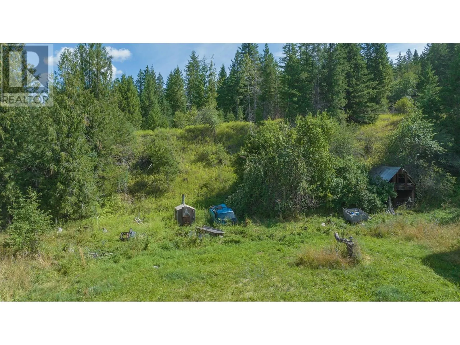 2405 Mabel Lake Road