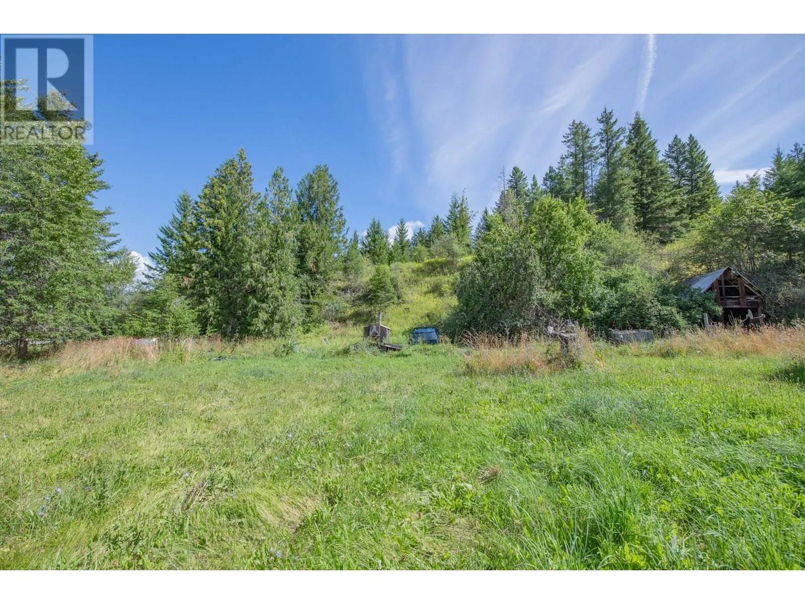 2405 Mabel Lake Road