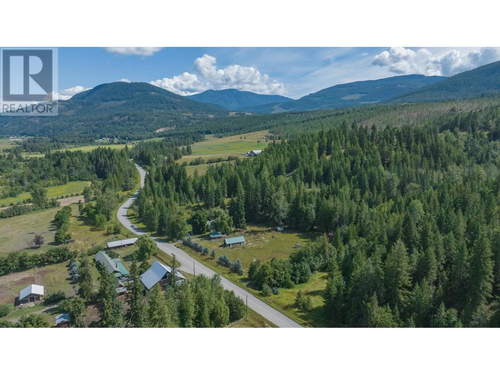 2405 Mabel Lake Road