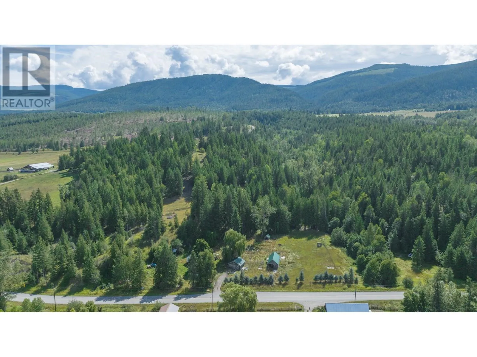 2405 Mabel Lake Road
