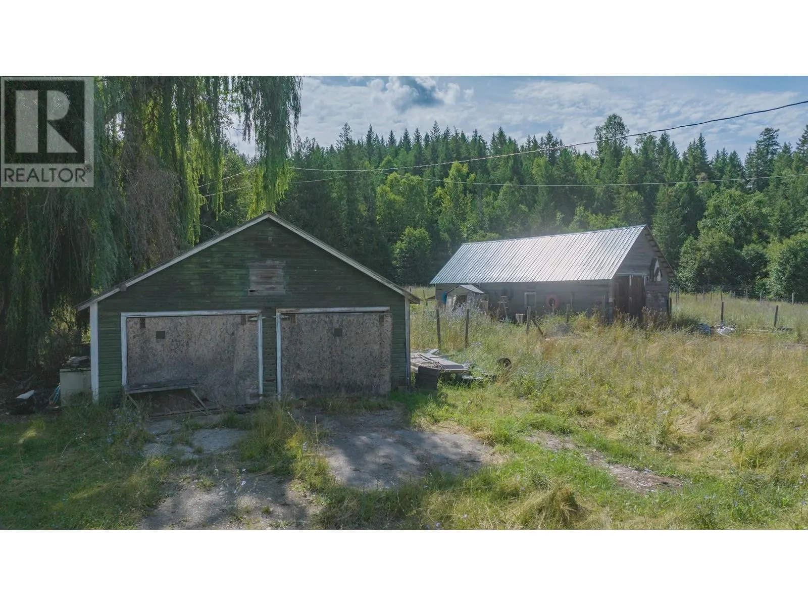 2405 Mabel Lake Road
