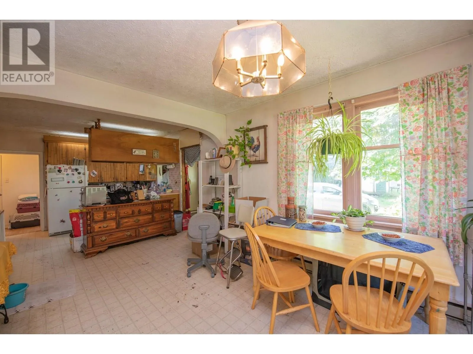 2405 Mabel Lake Road