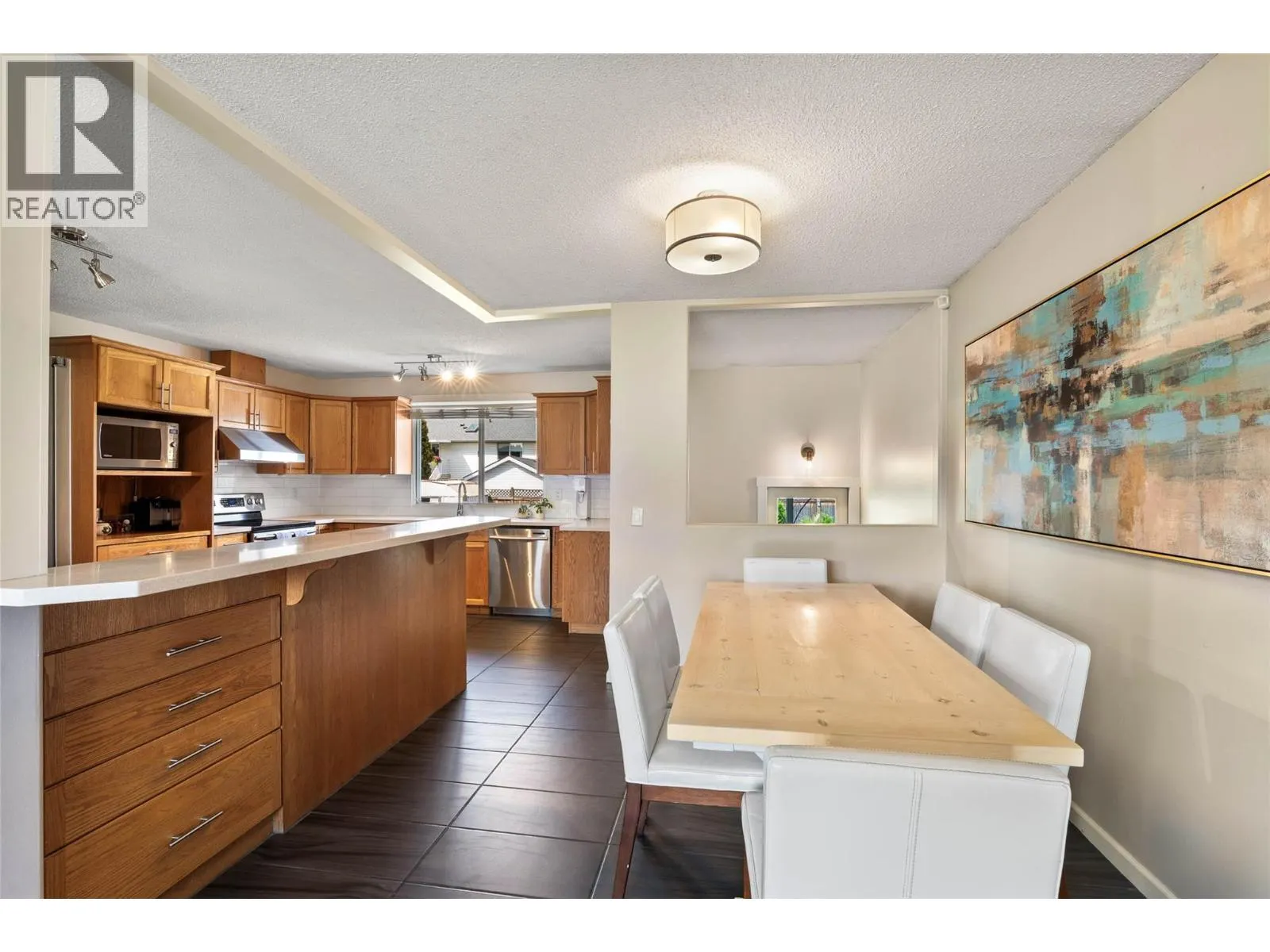 1074 NICOLANI Drive