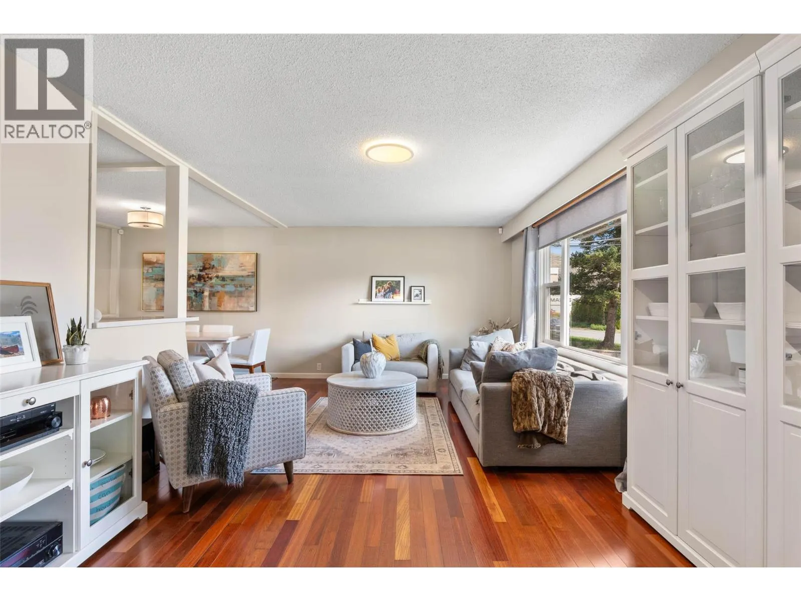 1074 NICOLANI Drive