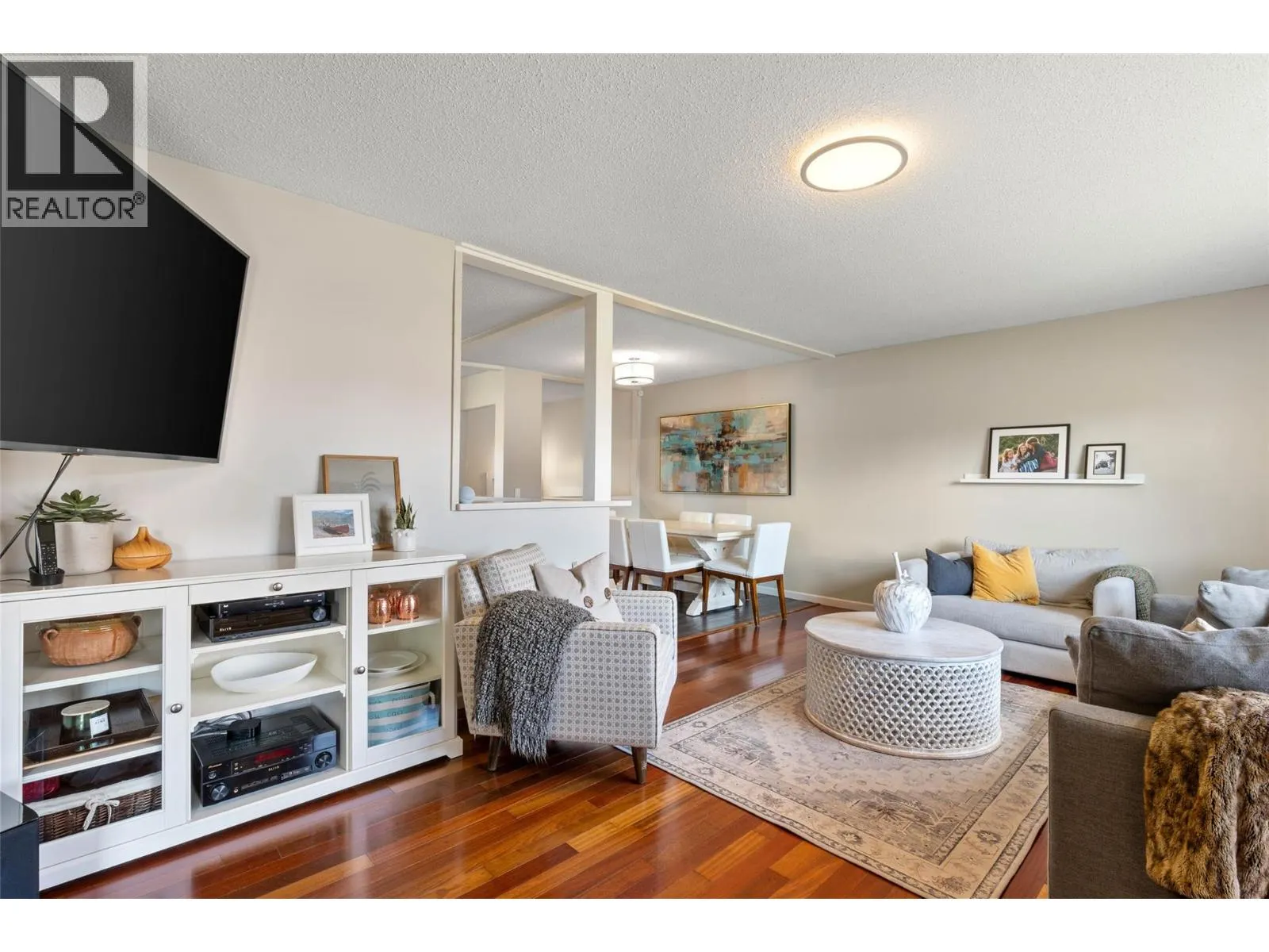 1074 NICOLANI Drive