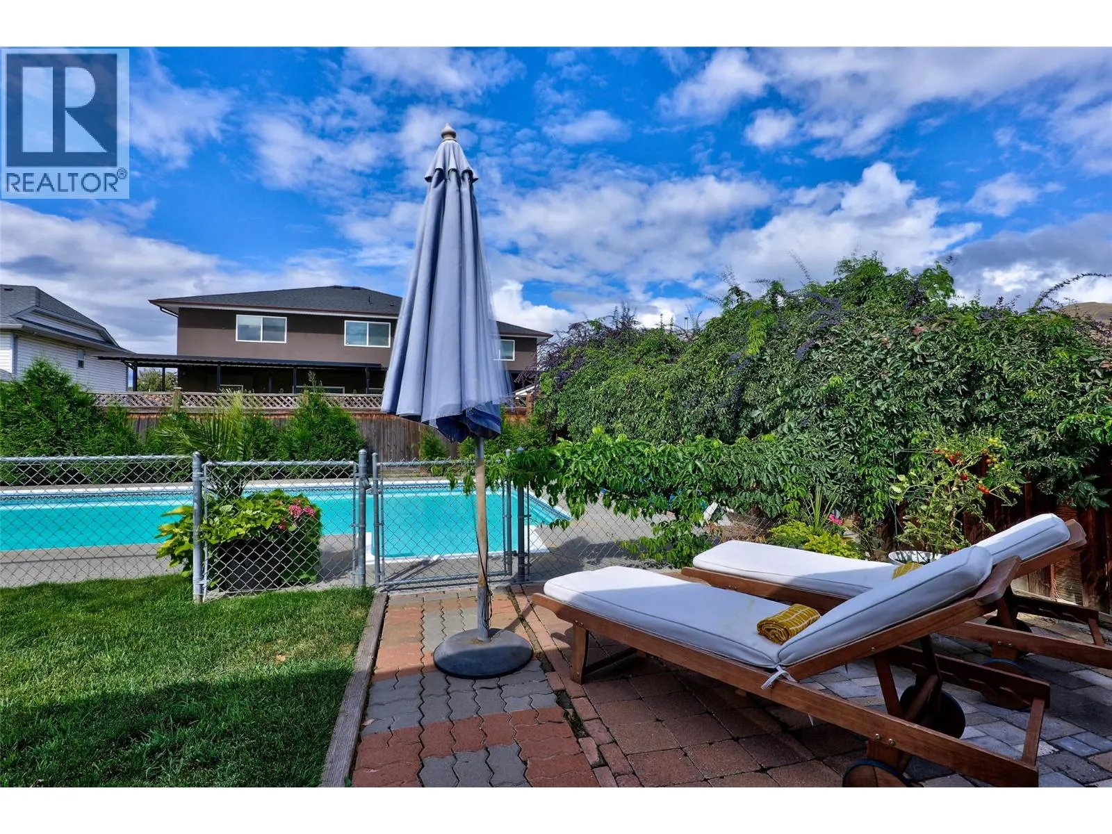 1074 NICOLANI Drive