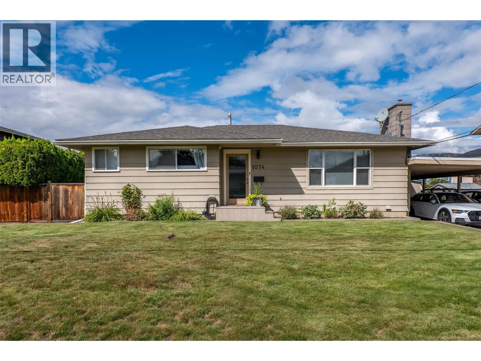1074 NICOLANI Drive
