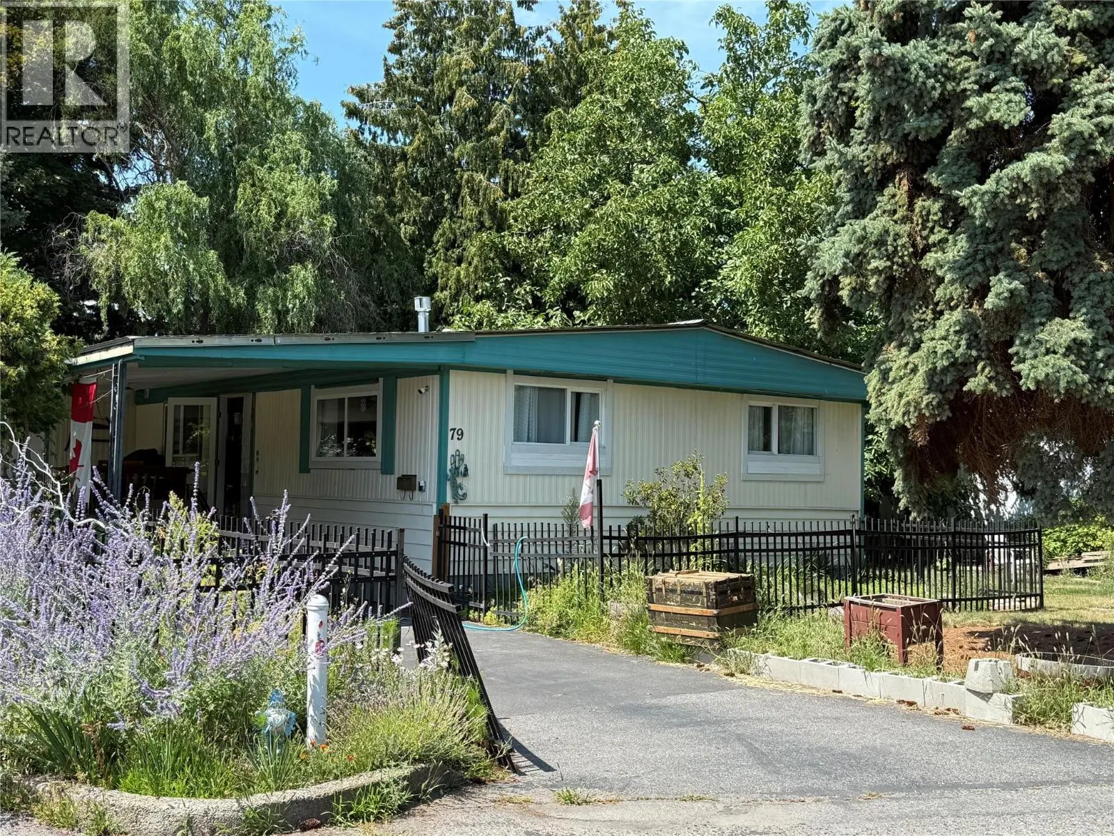 3535 Casorso Road Unit# 79