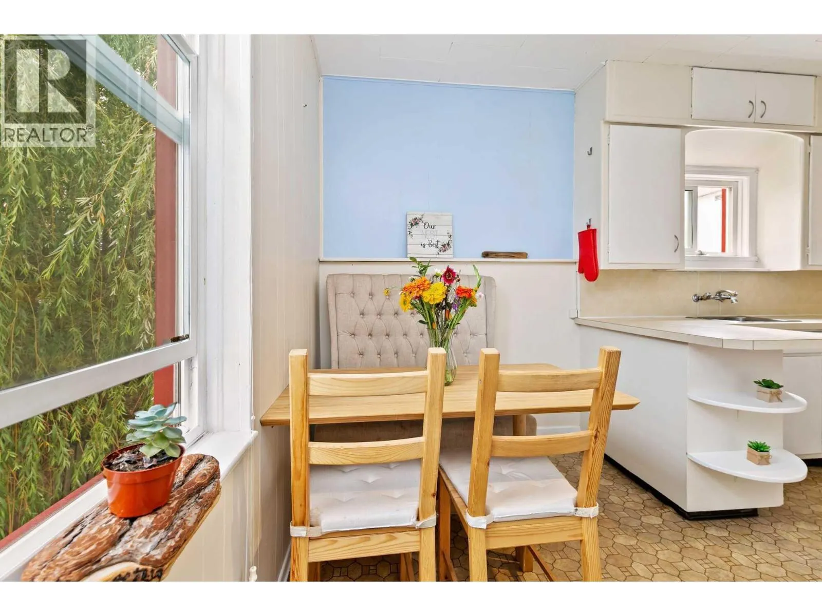101 Seventh Street E