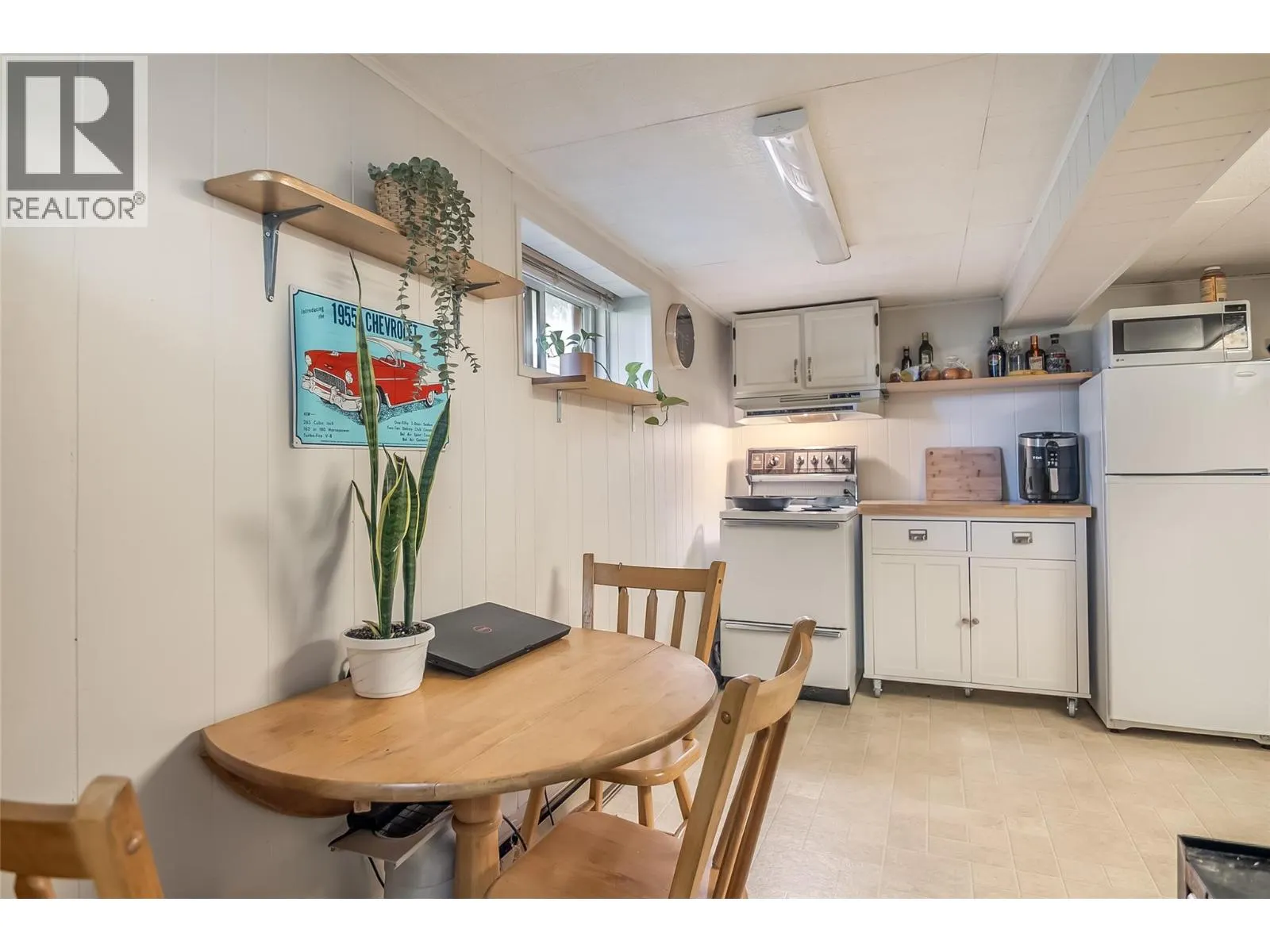 101 Seventh Street E