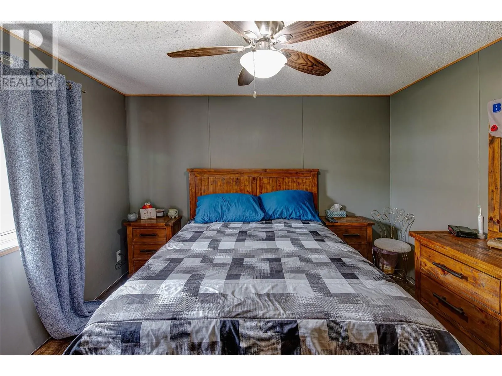 5155 Chute Lake Road Unit# 102