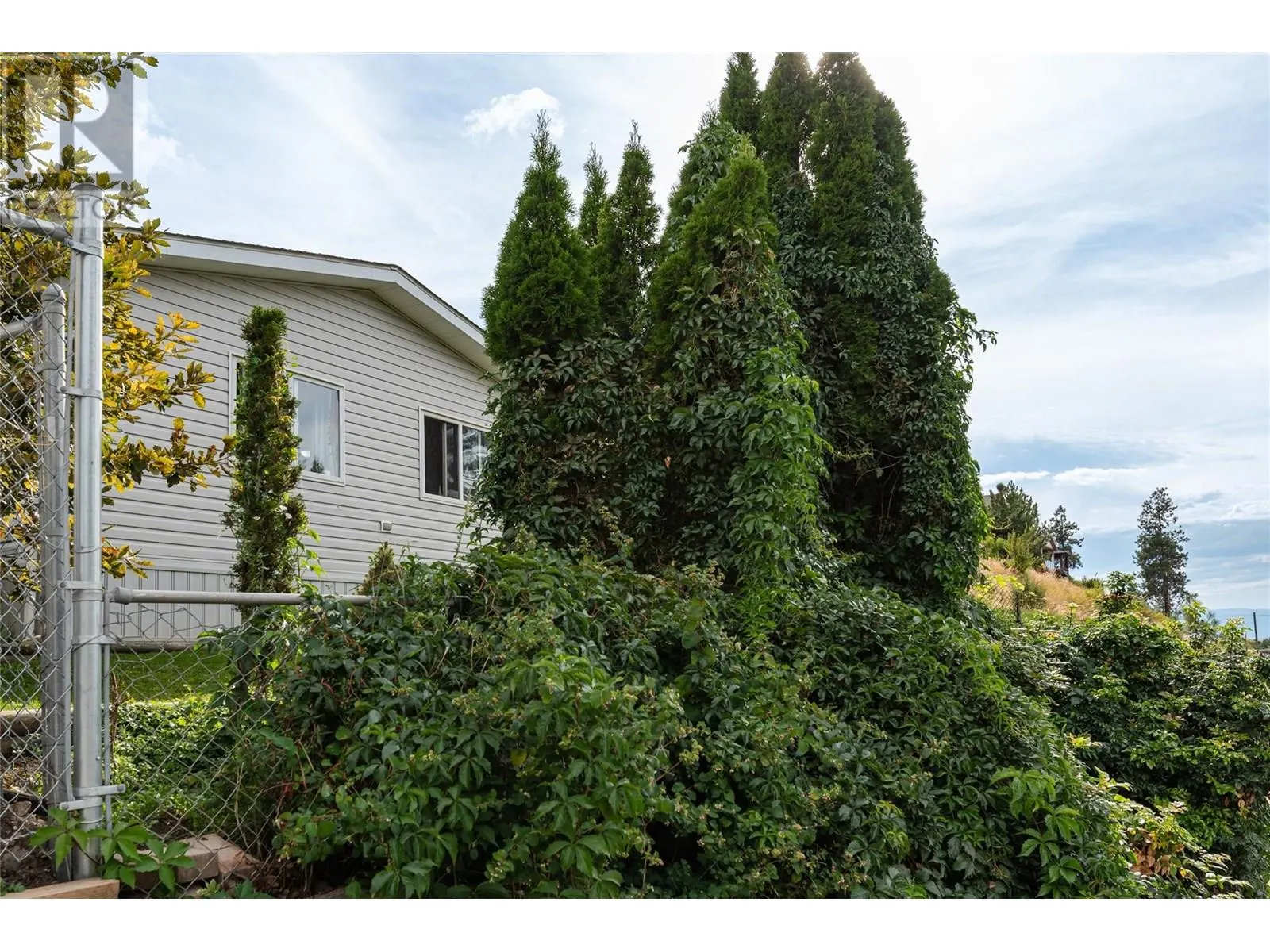 5155 Chute Lake Road Unit# 102
