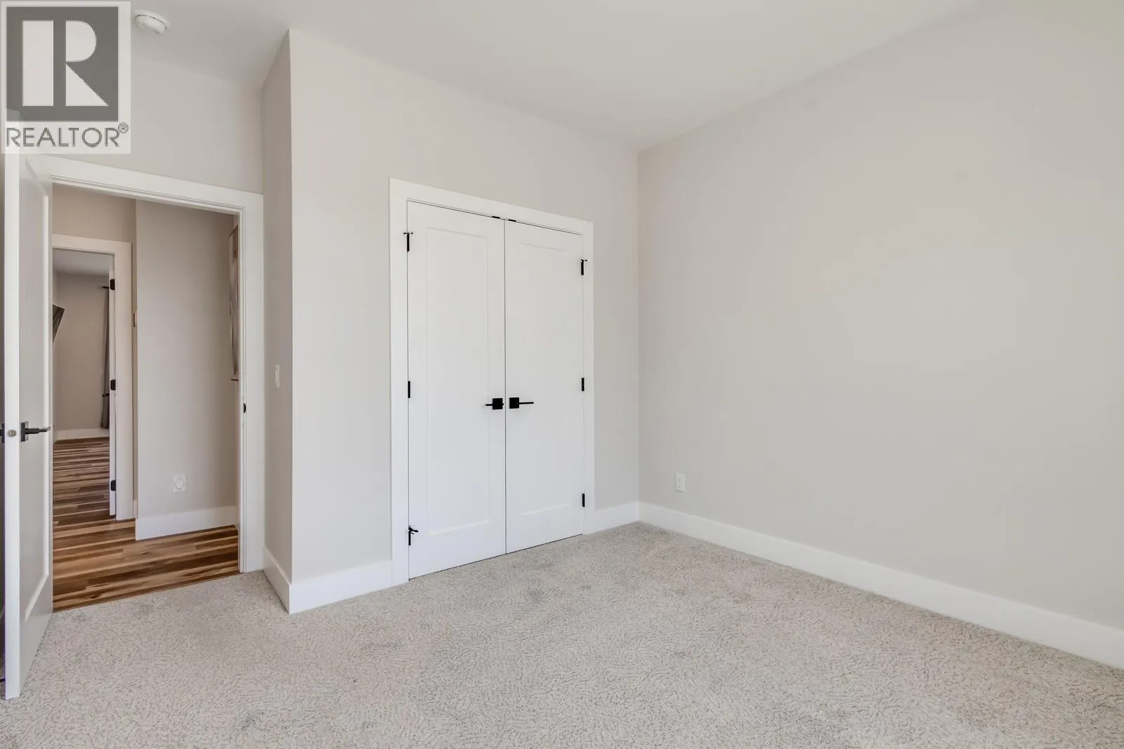 2834 Canyon Crest Drive
