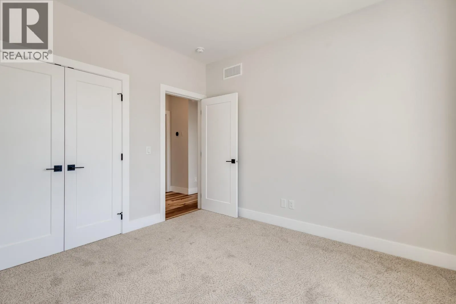 2834 Canyon Crest Drive