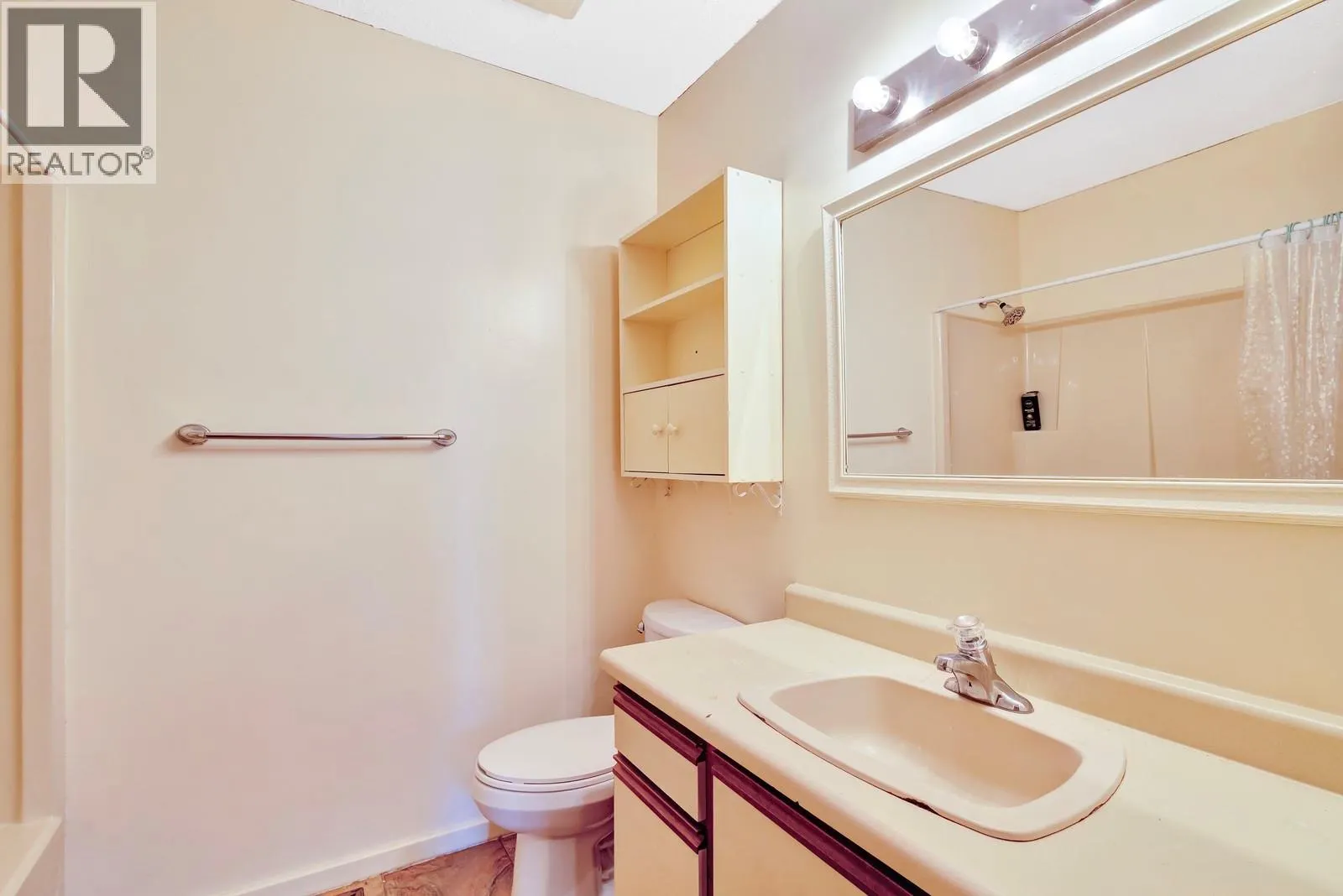 2758 Lower Glenrosa Road
