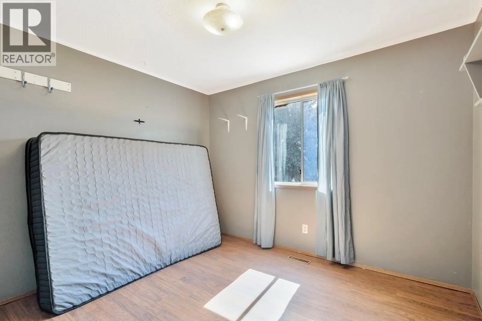 2758 Lower Glenrosa Road