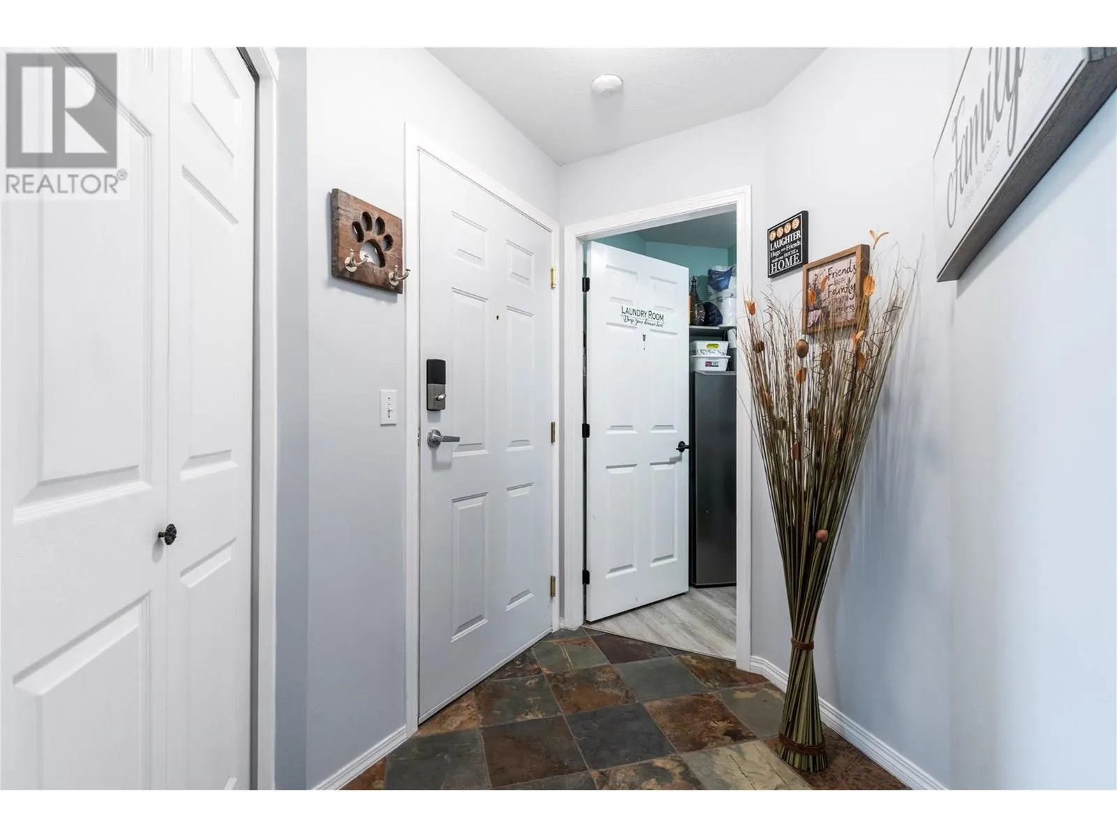 160 5 Avenue SW Unit# 401