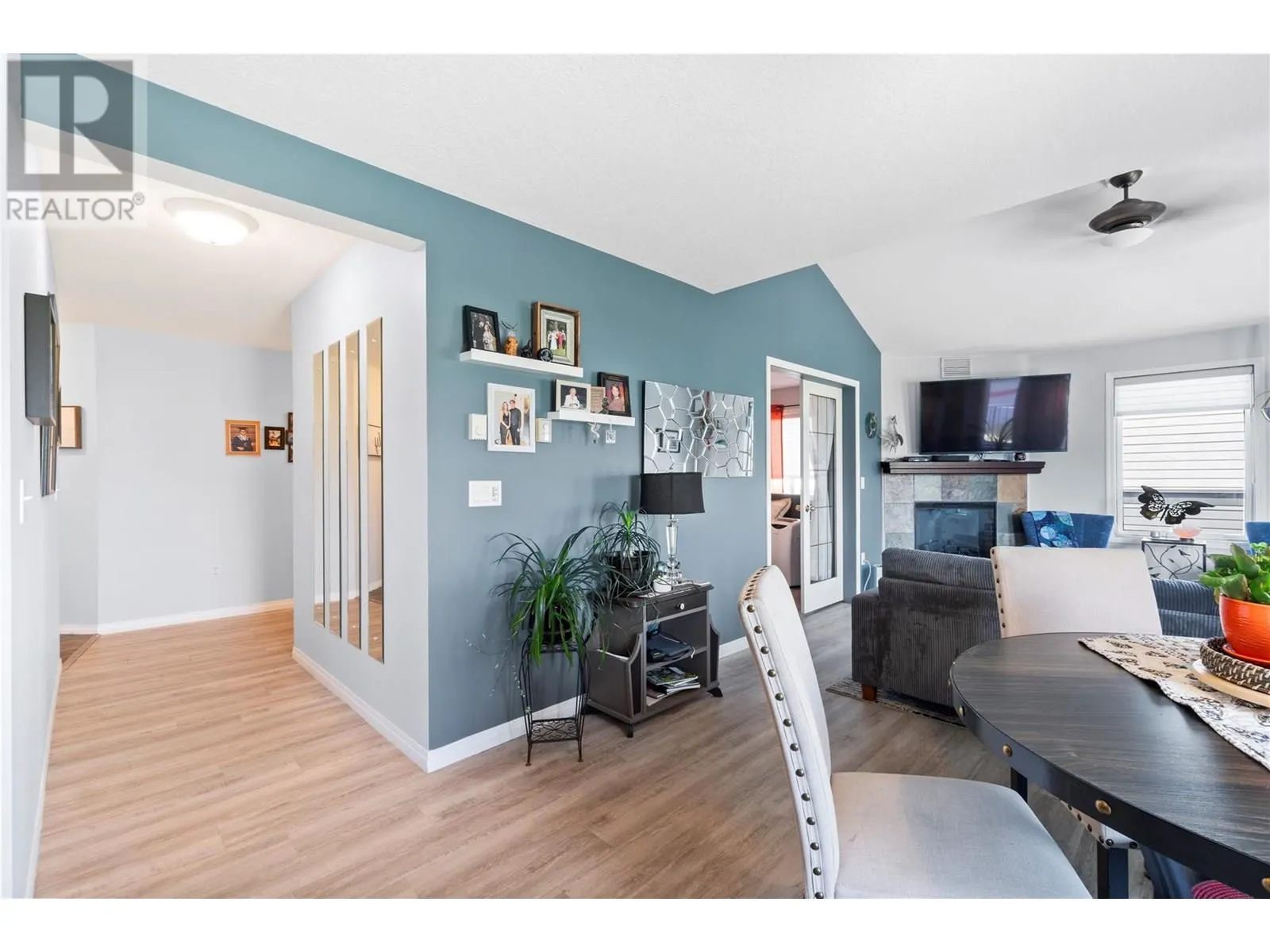 160 5 Avenue SW Unit# 401
