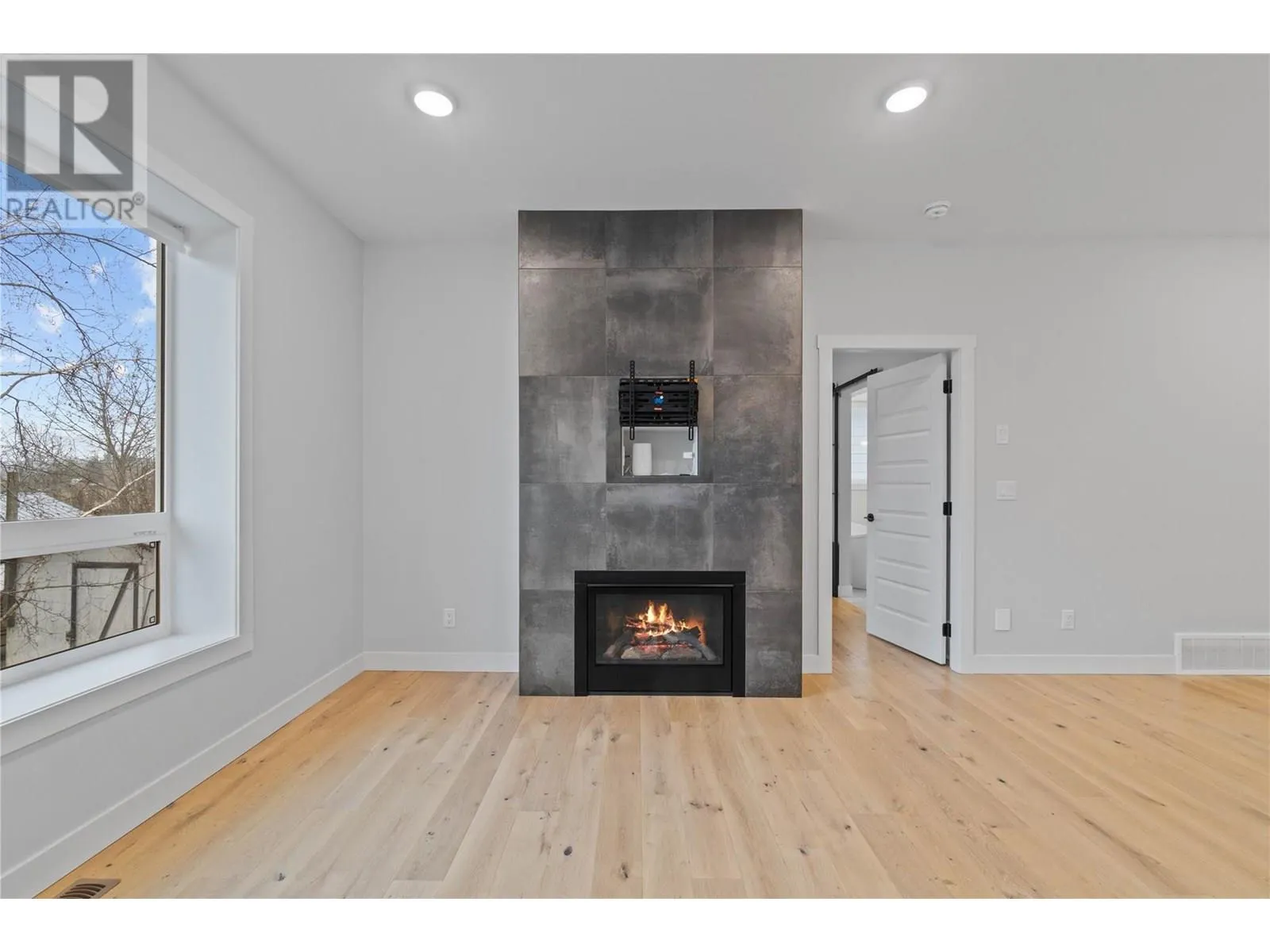 1840 10 Street SW Unit# 7