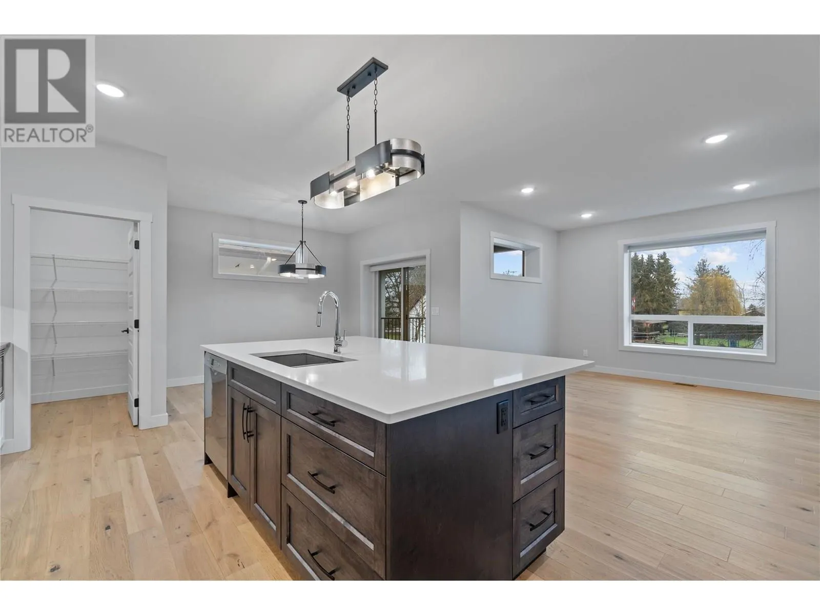 1840 10 Street SW Unit# 7