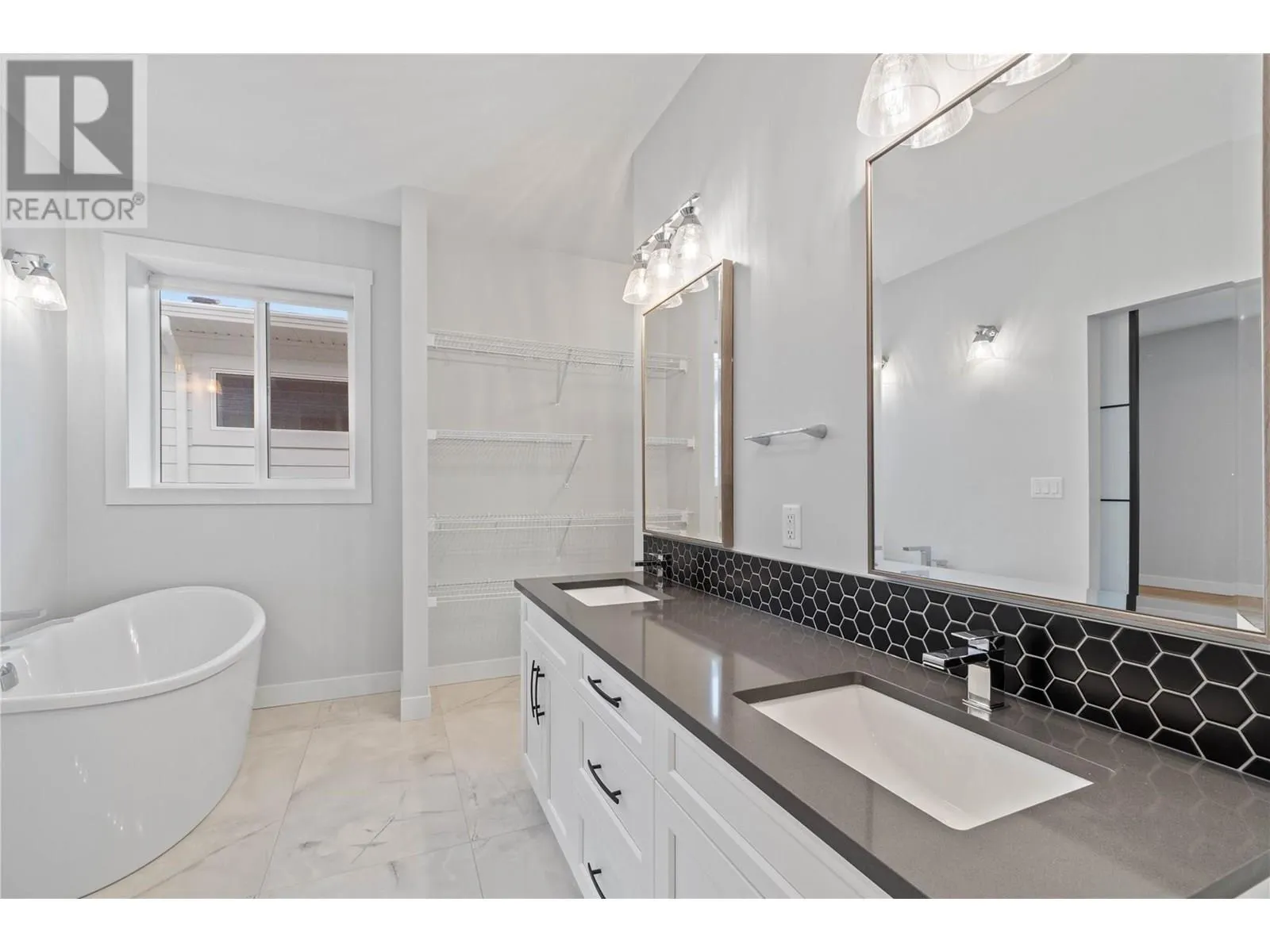 1840 10 Street SW Unit# 7