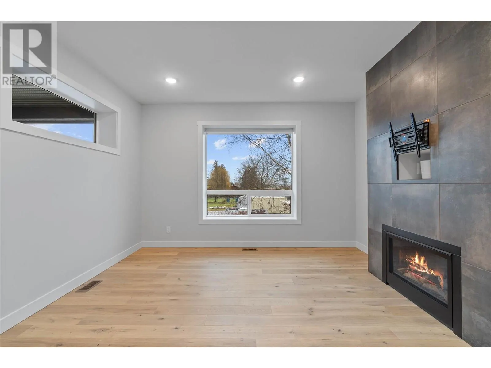 1840 10 Street SW Unit# 7