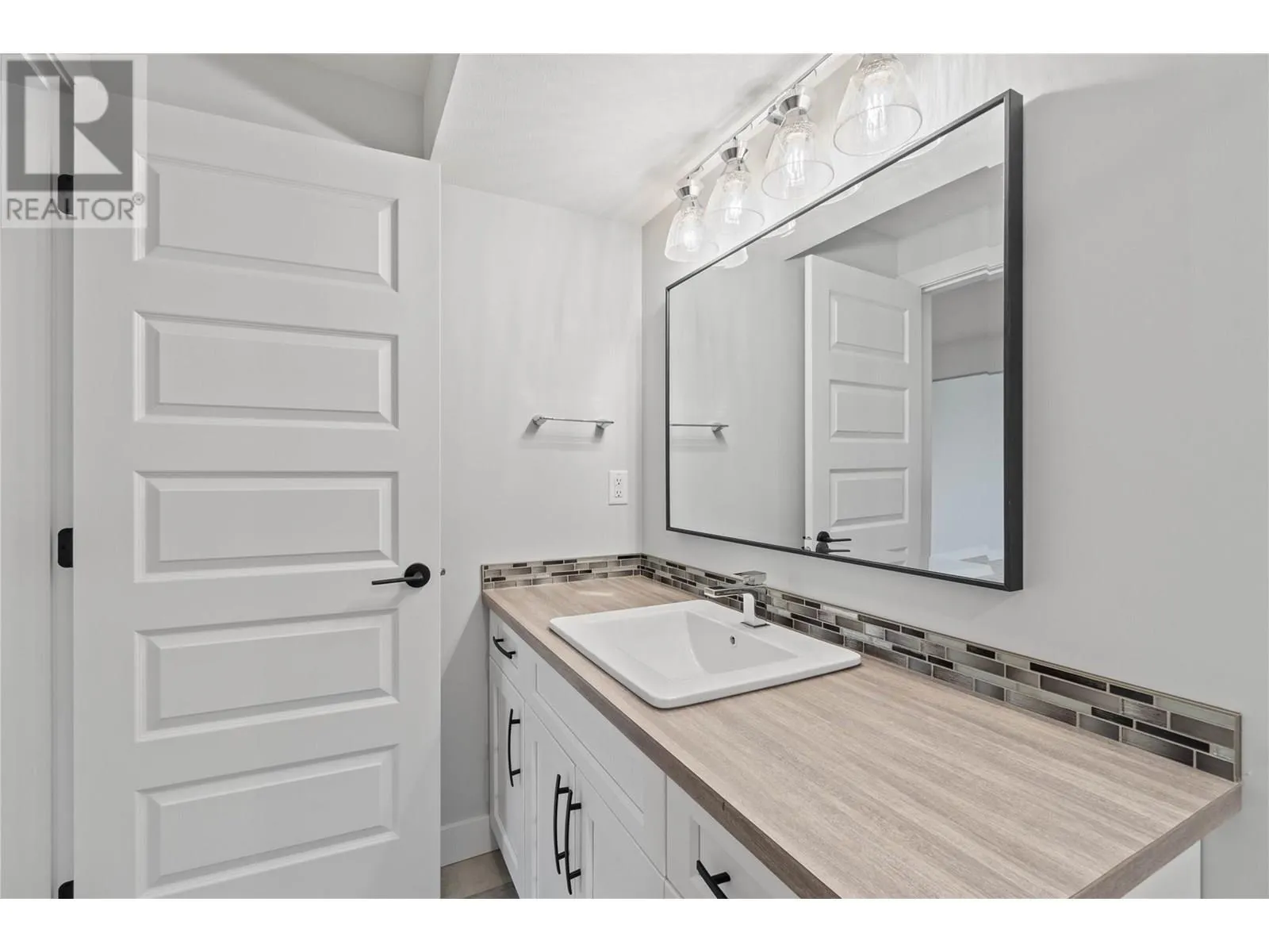 1840 10 Street SW Unit# 7