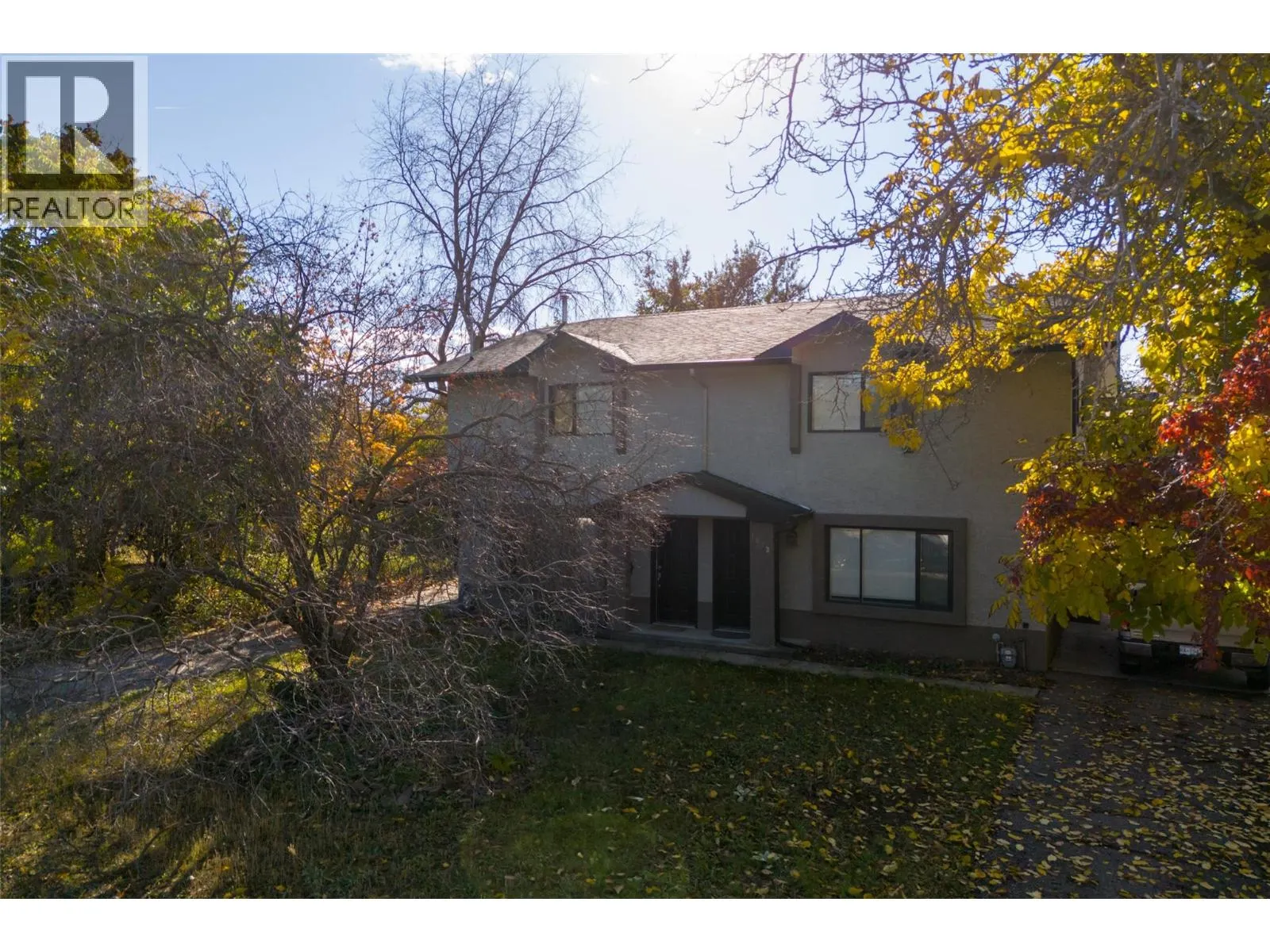 1025 & 1033/1035 Laurier Avenue