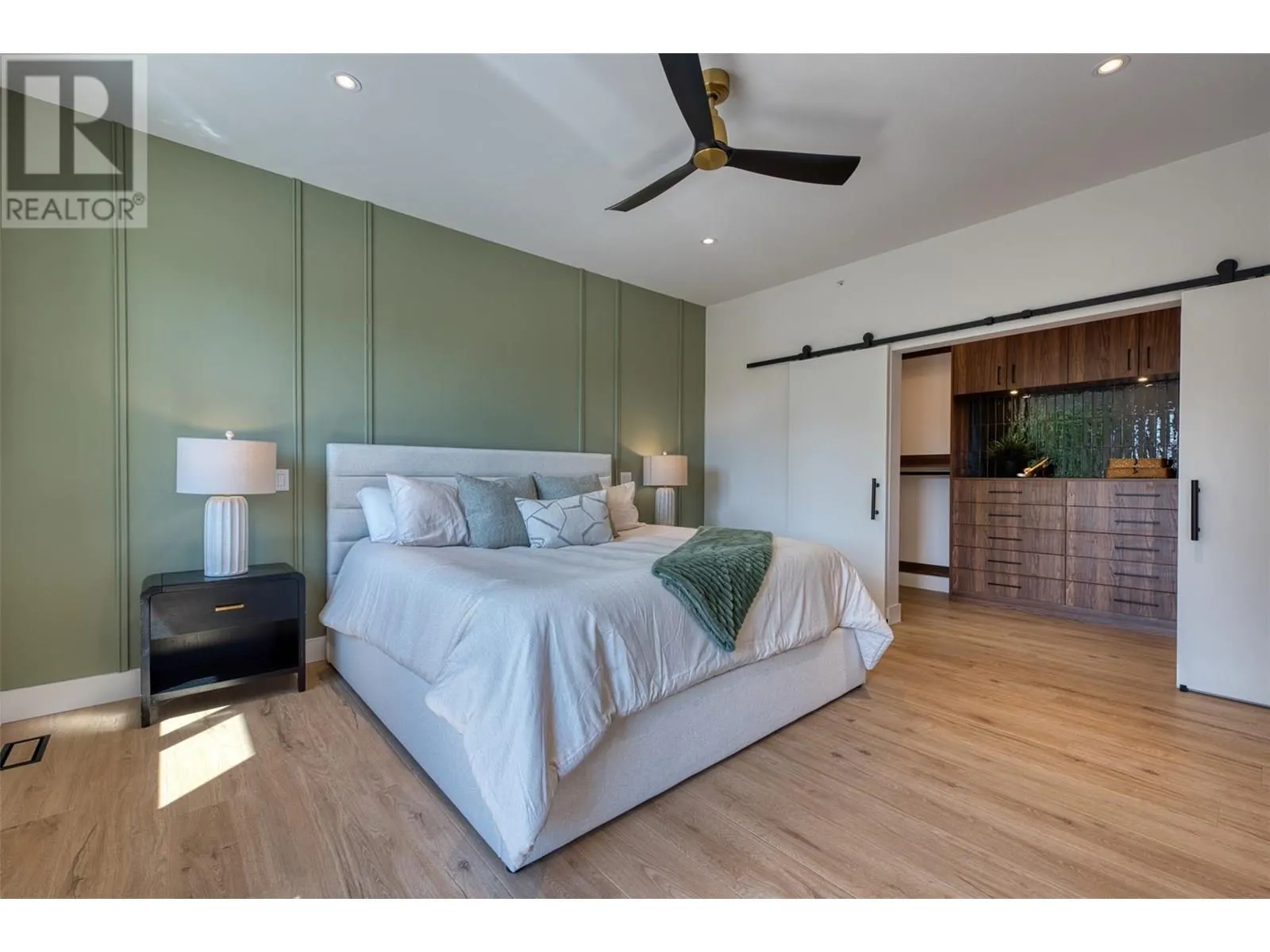 3010 Holland Road Unit# 4