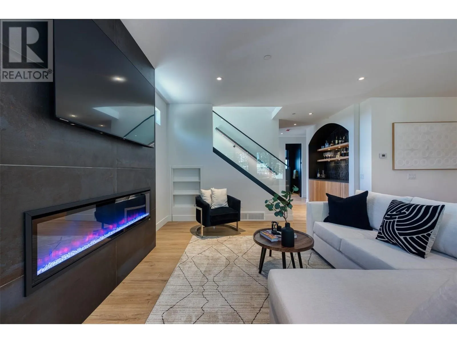 3010 Holland Road Unit# 5