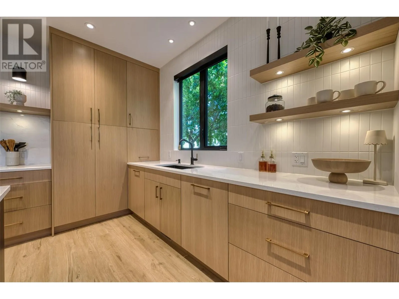 3010 Holland Road Unit# 5