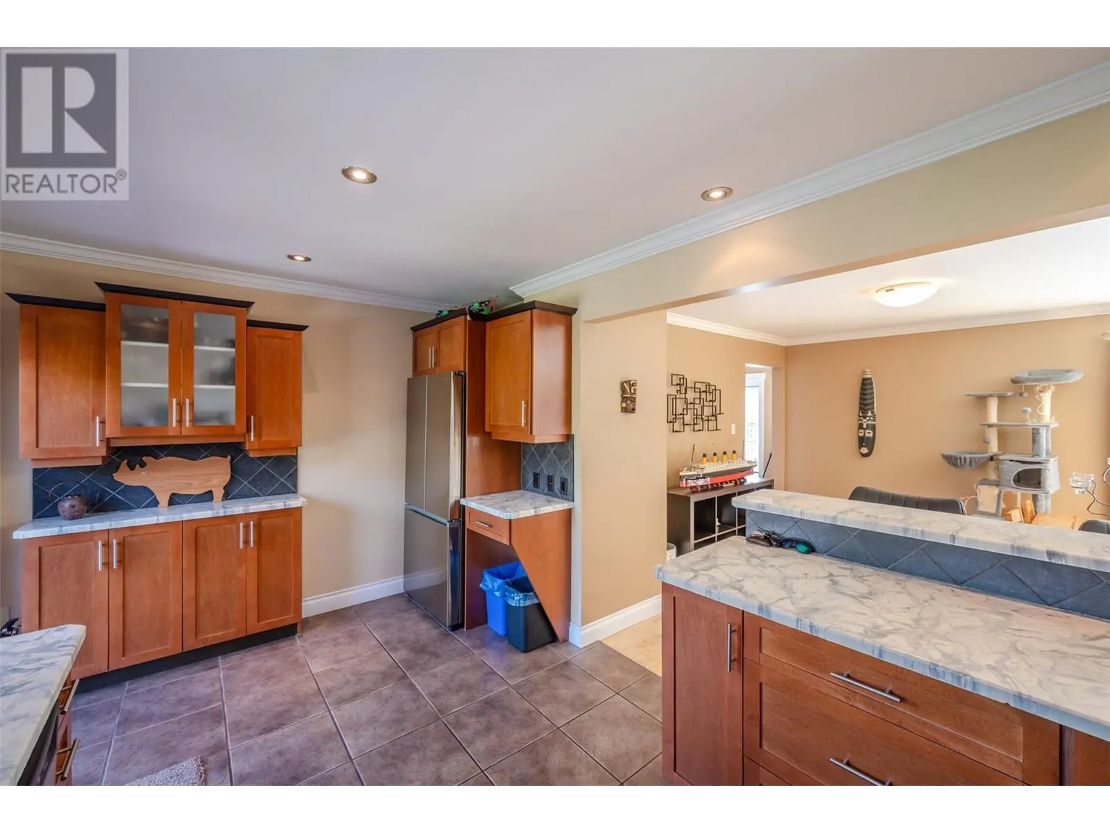 808 Vedette Drive