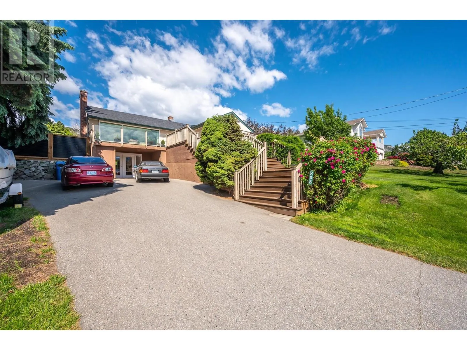808 Vedette Drive